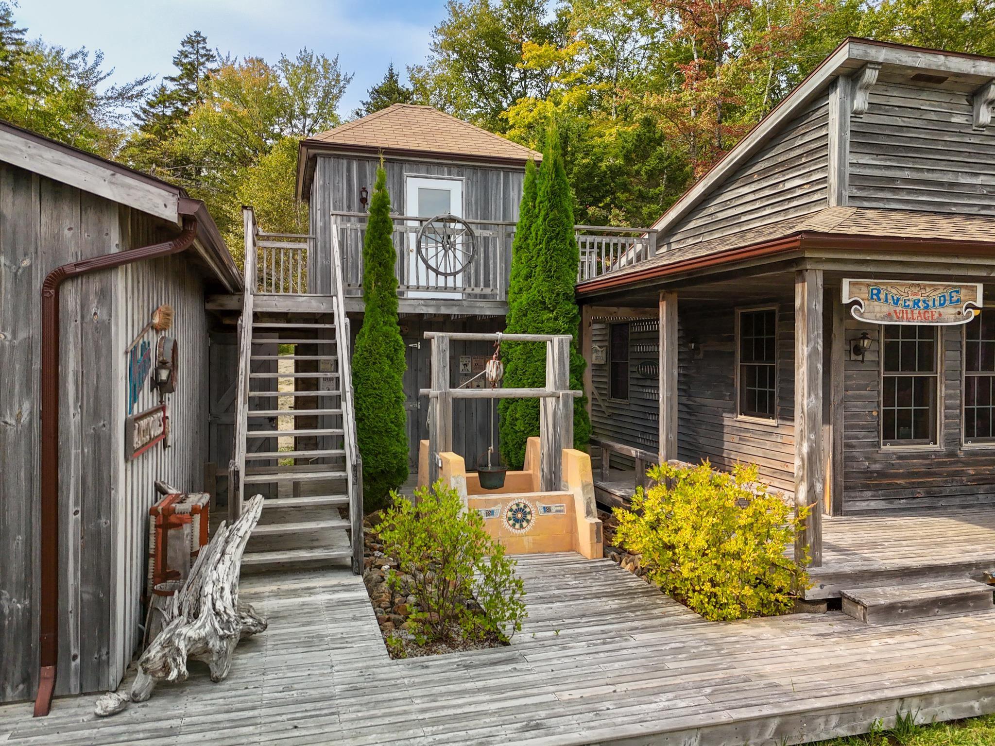 $600,000.00: 240 Pine Prince Drive, Briar Lake