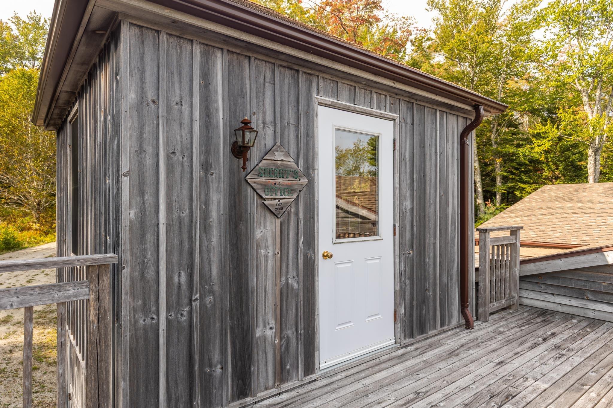 $600,000.00: 240 Pine Prince Drive, Briar Lake