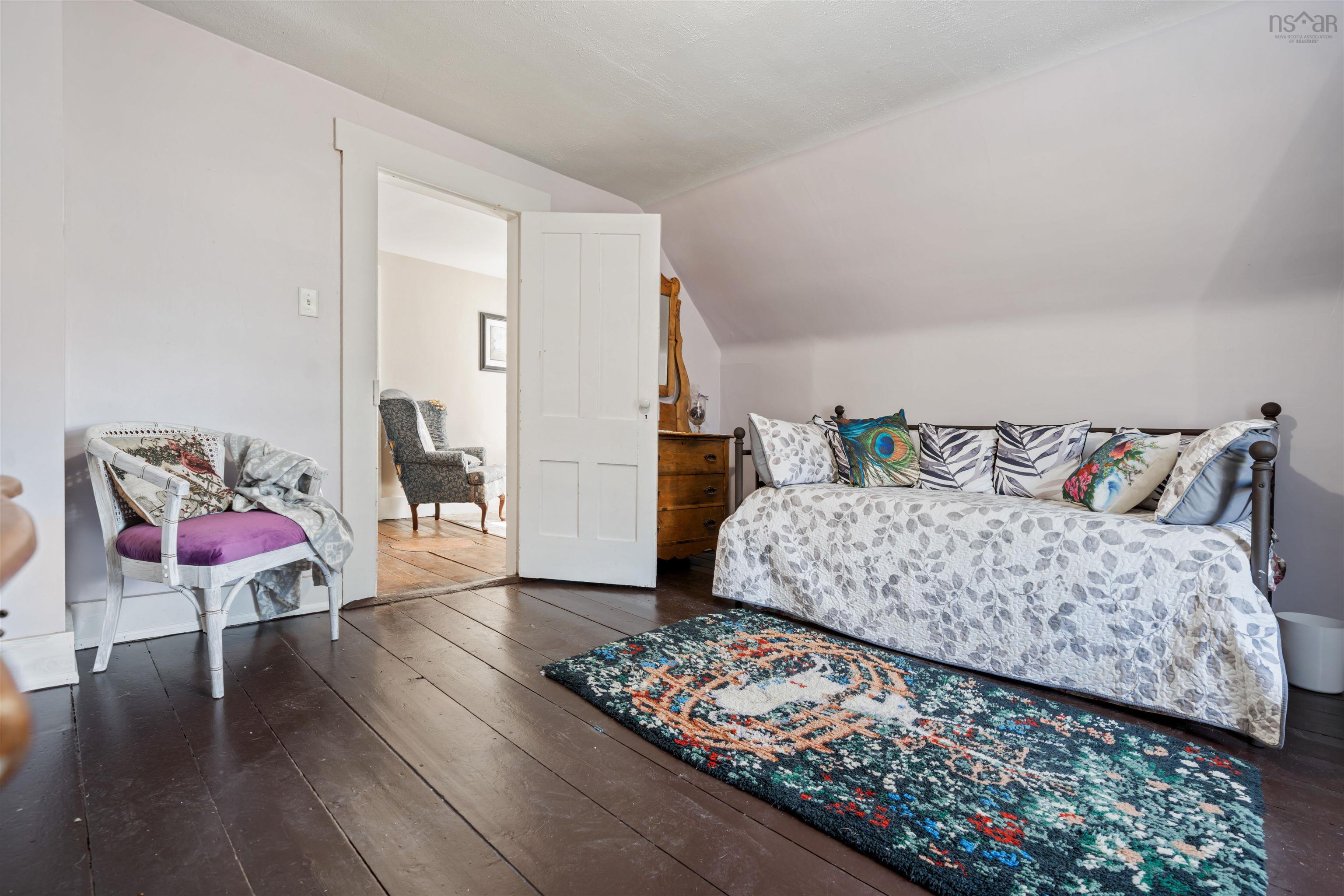 $574,999.00: 187 Highway 302, Southampton