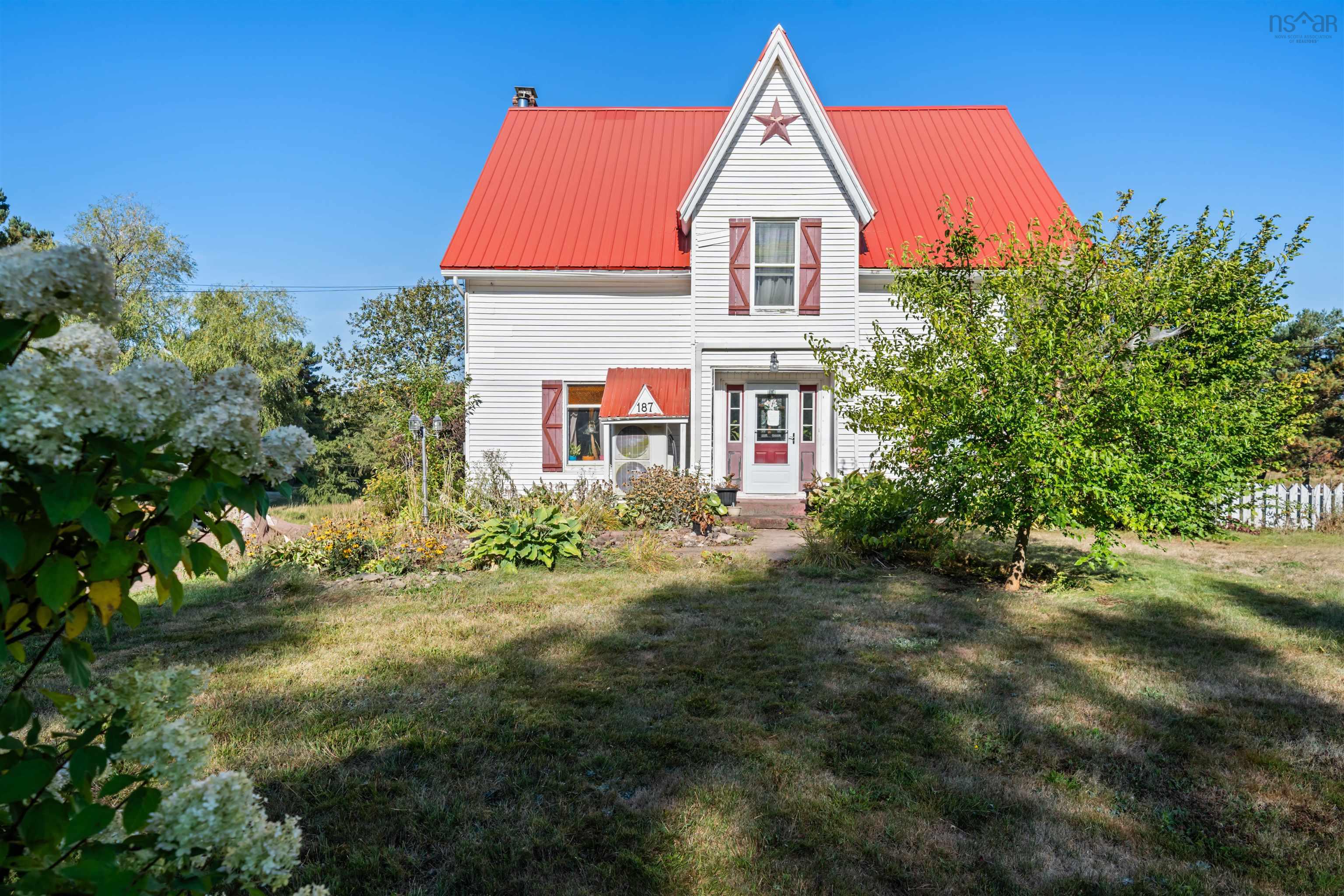 $574,999.00: 187 Highway 302, Southampton