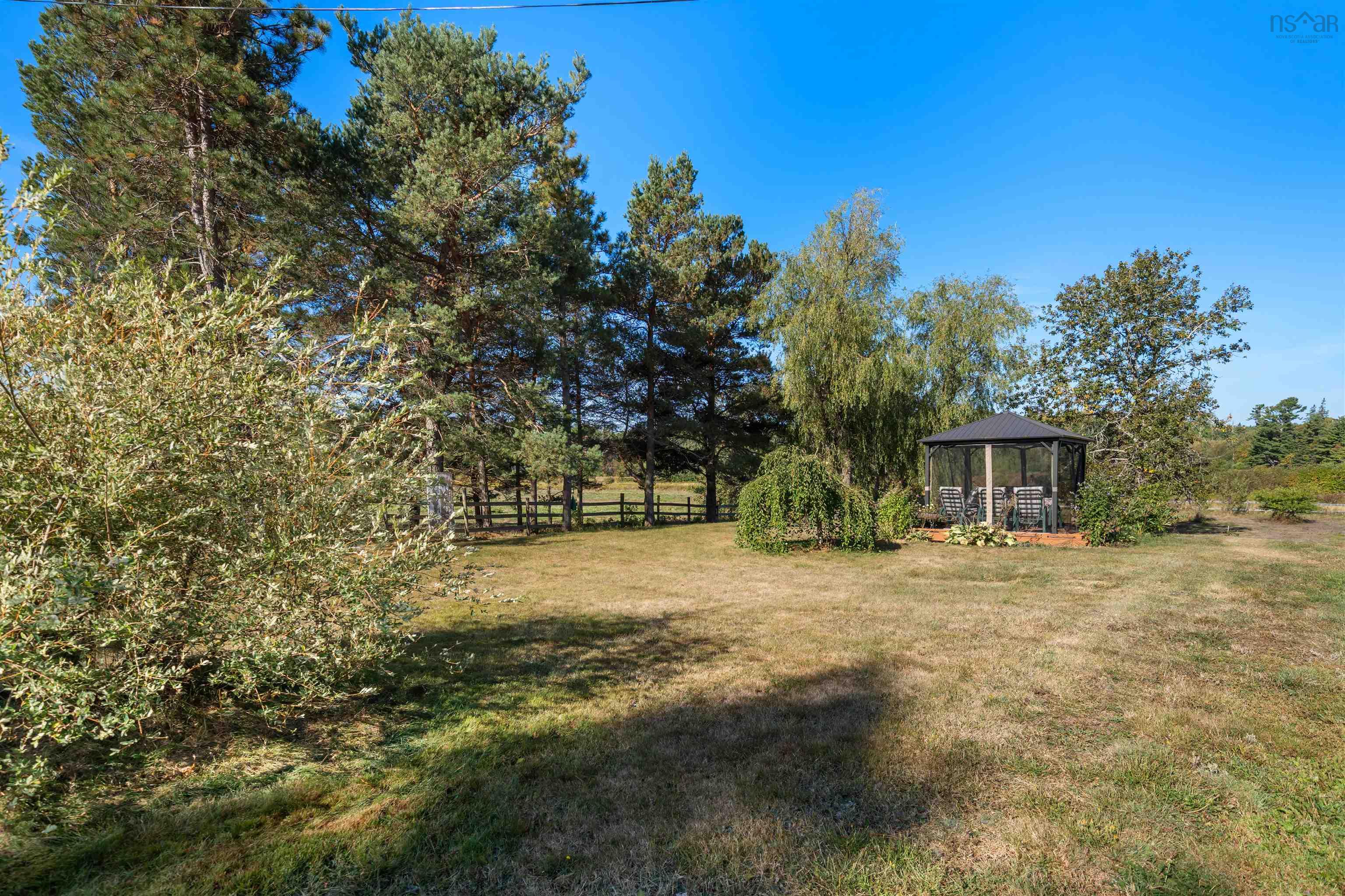 $574,999.00: 187 Highway 302, Southampton