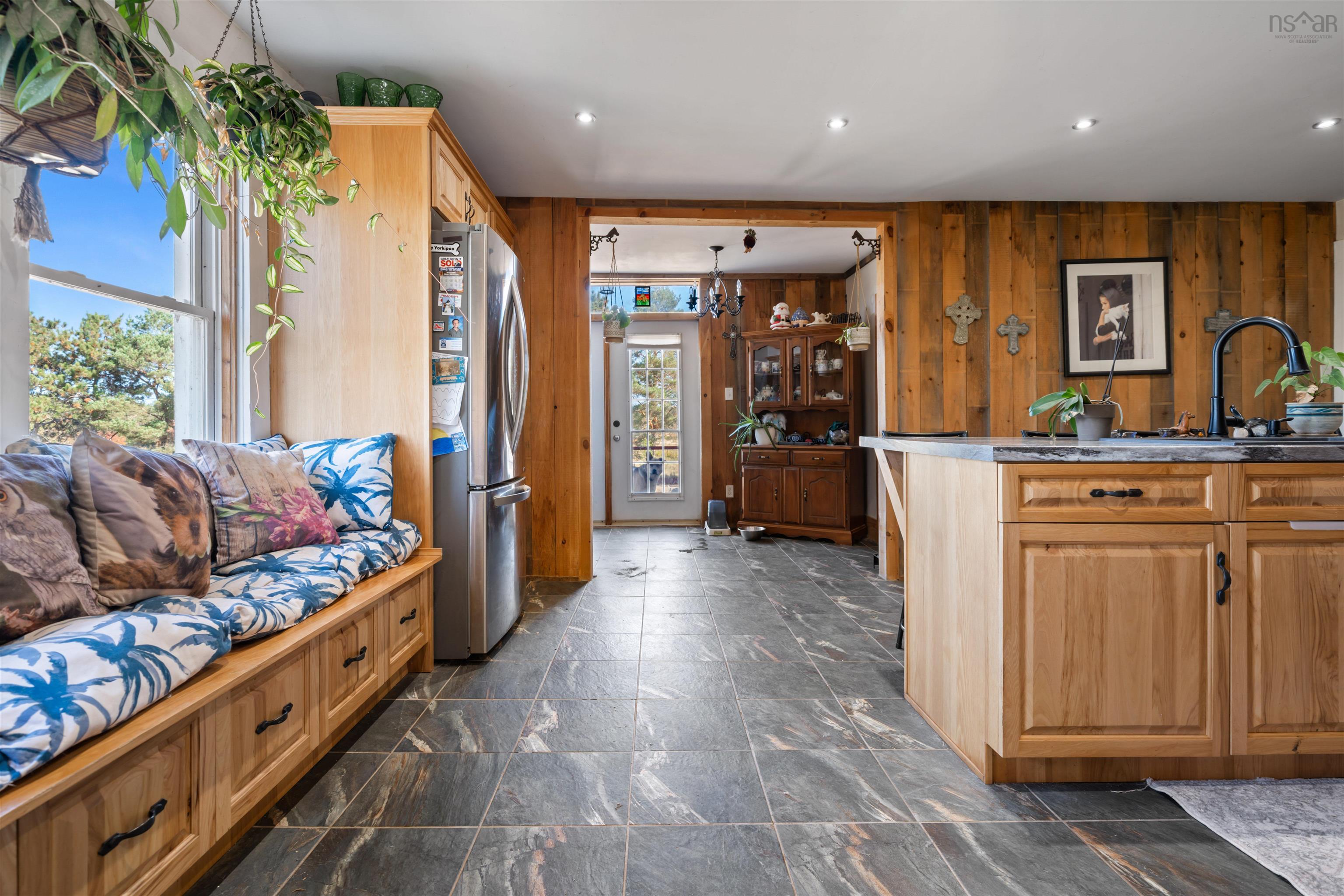 $574,999.00: 187 Highway 302, Southampton