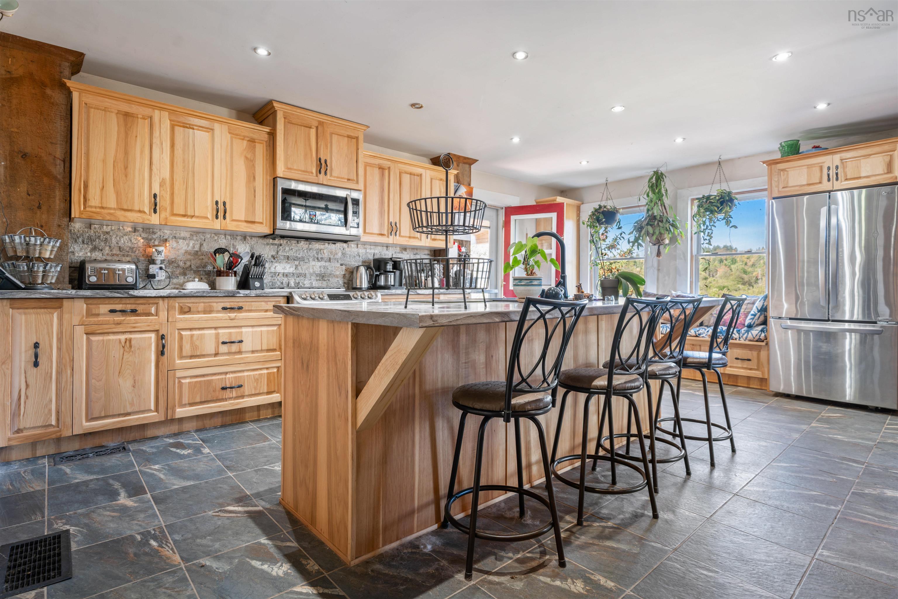 $574,999.00: 187 Highway 302, Southampton