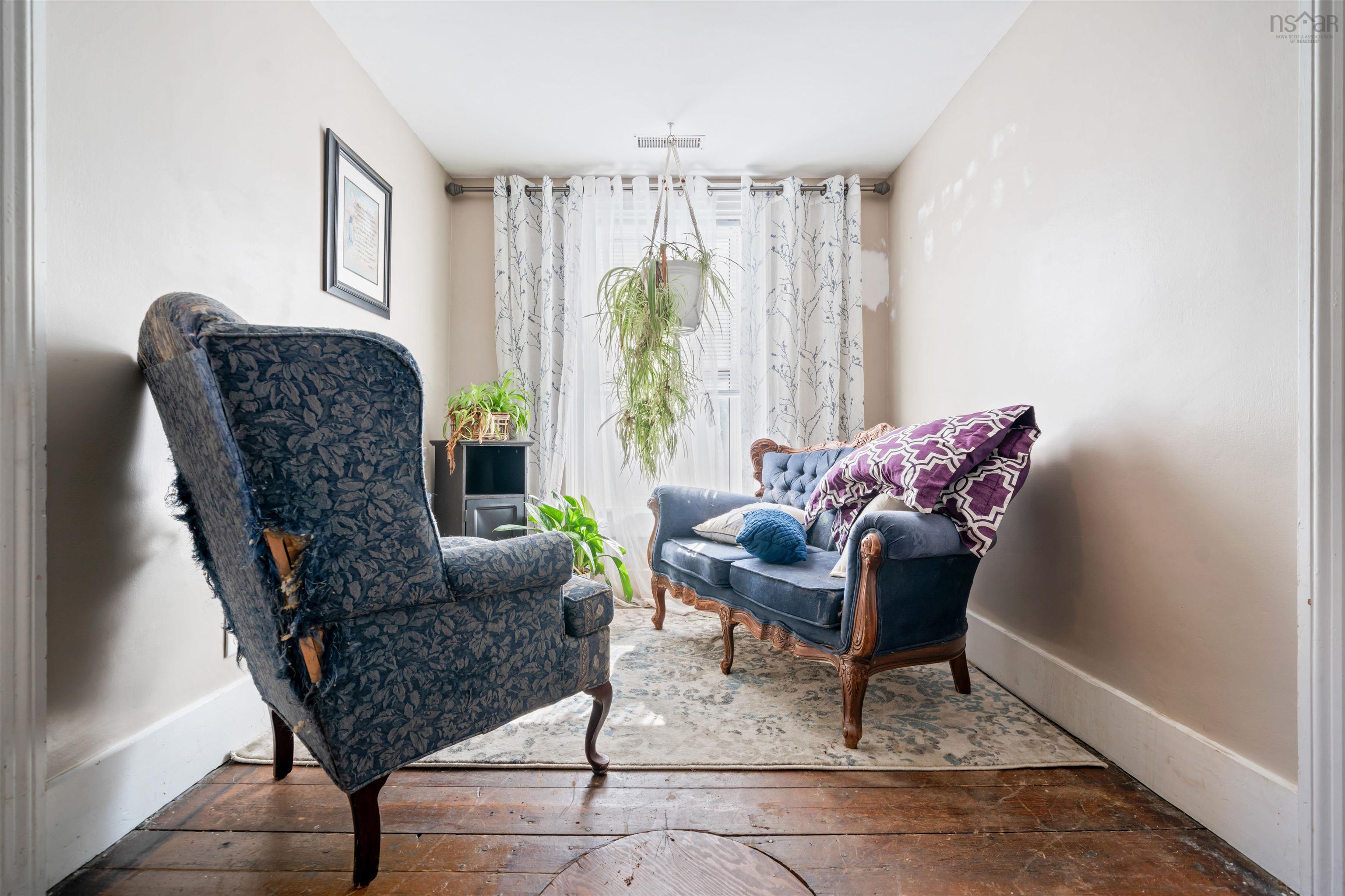 $574,999.00: 187 Highway 302, Southampton