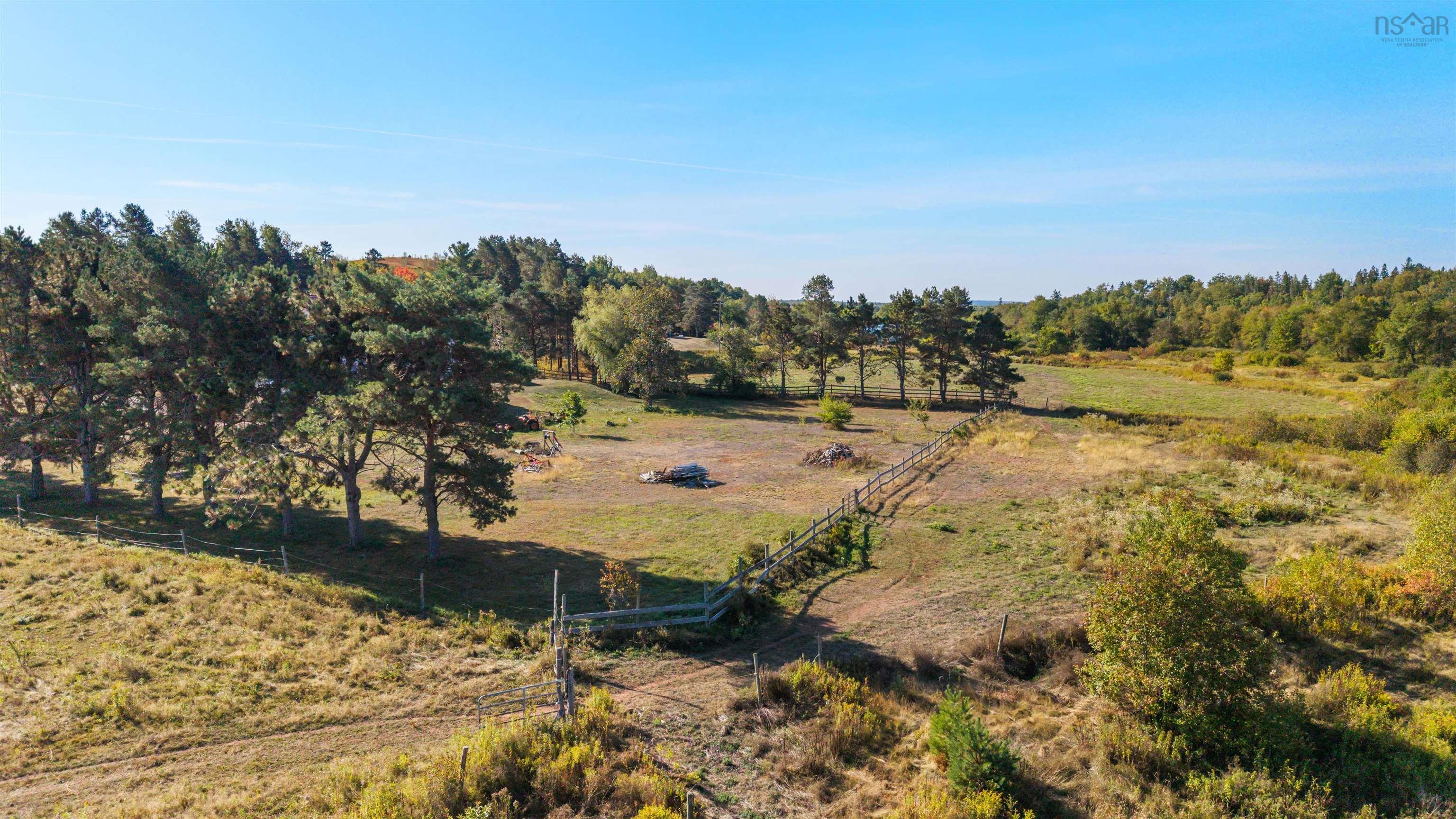 $574,999.00: 187 Highway 302, Southampton