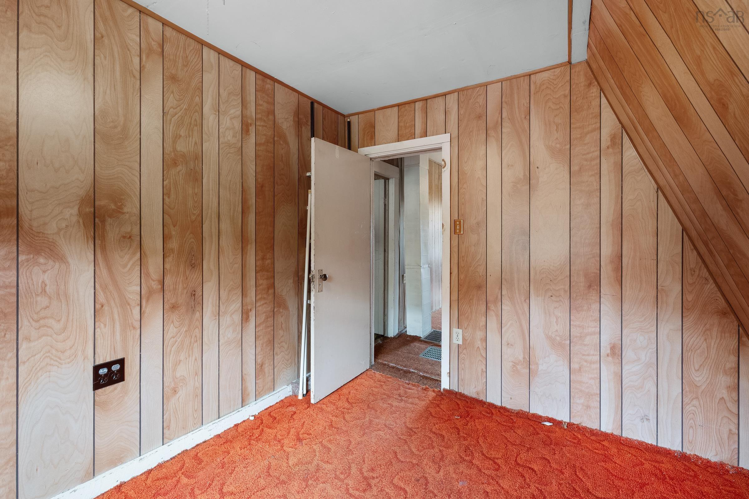 $169,900.00: 534 Weymouth Falls Road, Weymouth