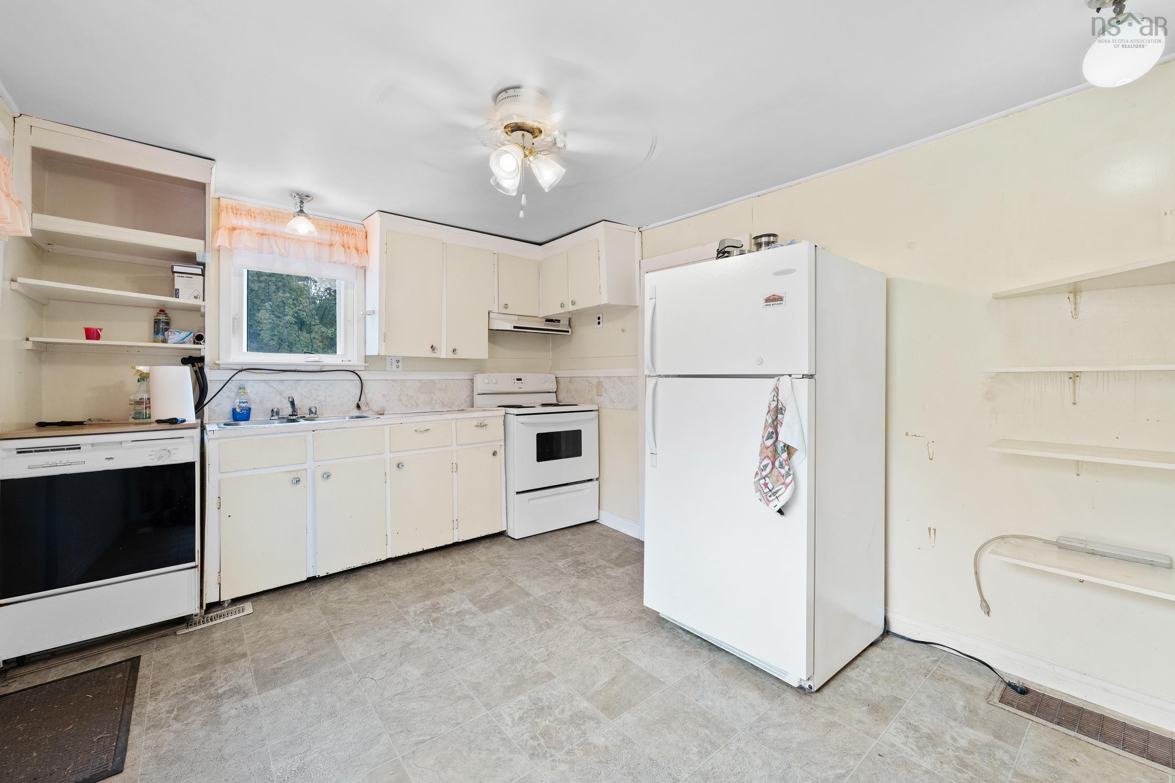 $169,900.00: 534 Weymouth Falls Road, Weymouth