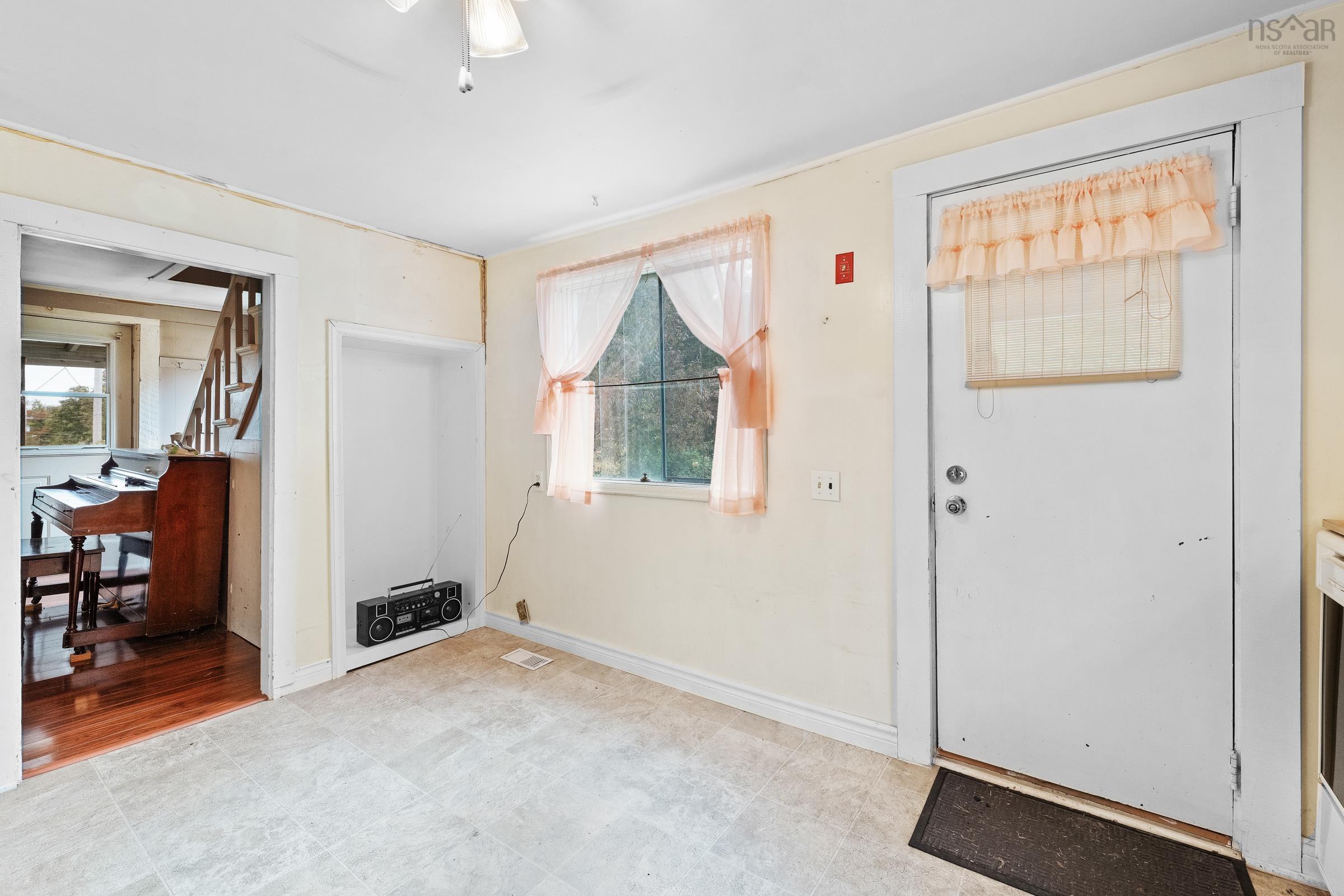 $169,900.00: 534 Weymouth Falls Road, Weymouth