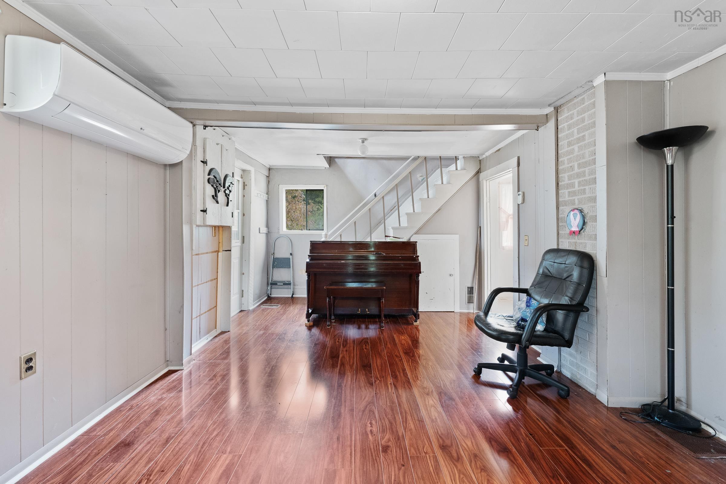 $169,900.00: 534 Weymouth Falls Road, Weymouth