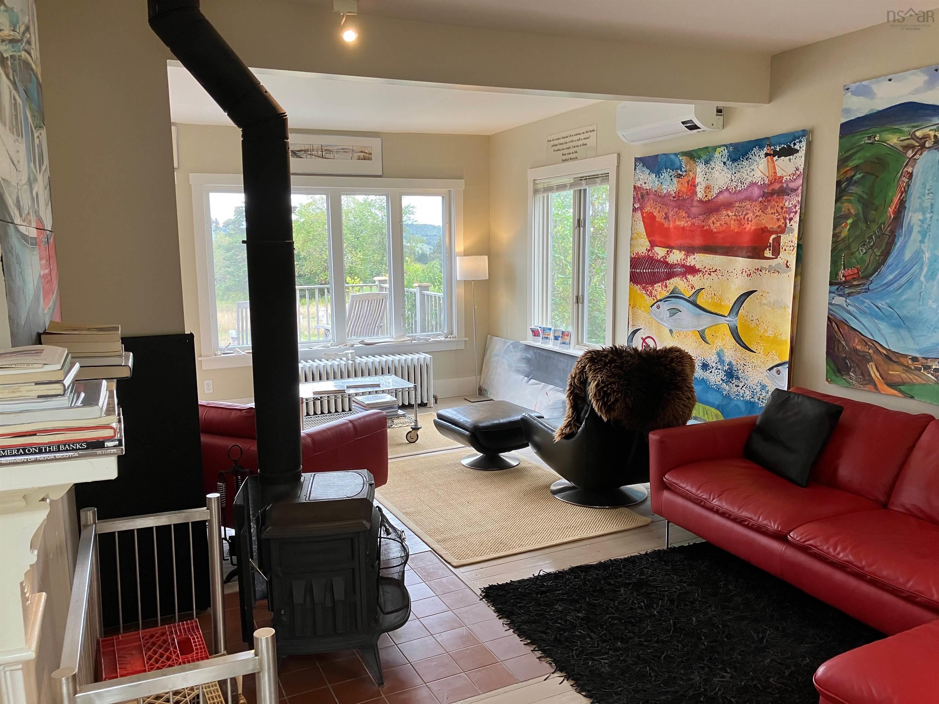 $630,000.00: 903 FELTZEN SOUTH Road, Feltzen South