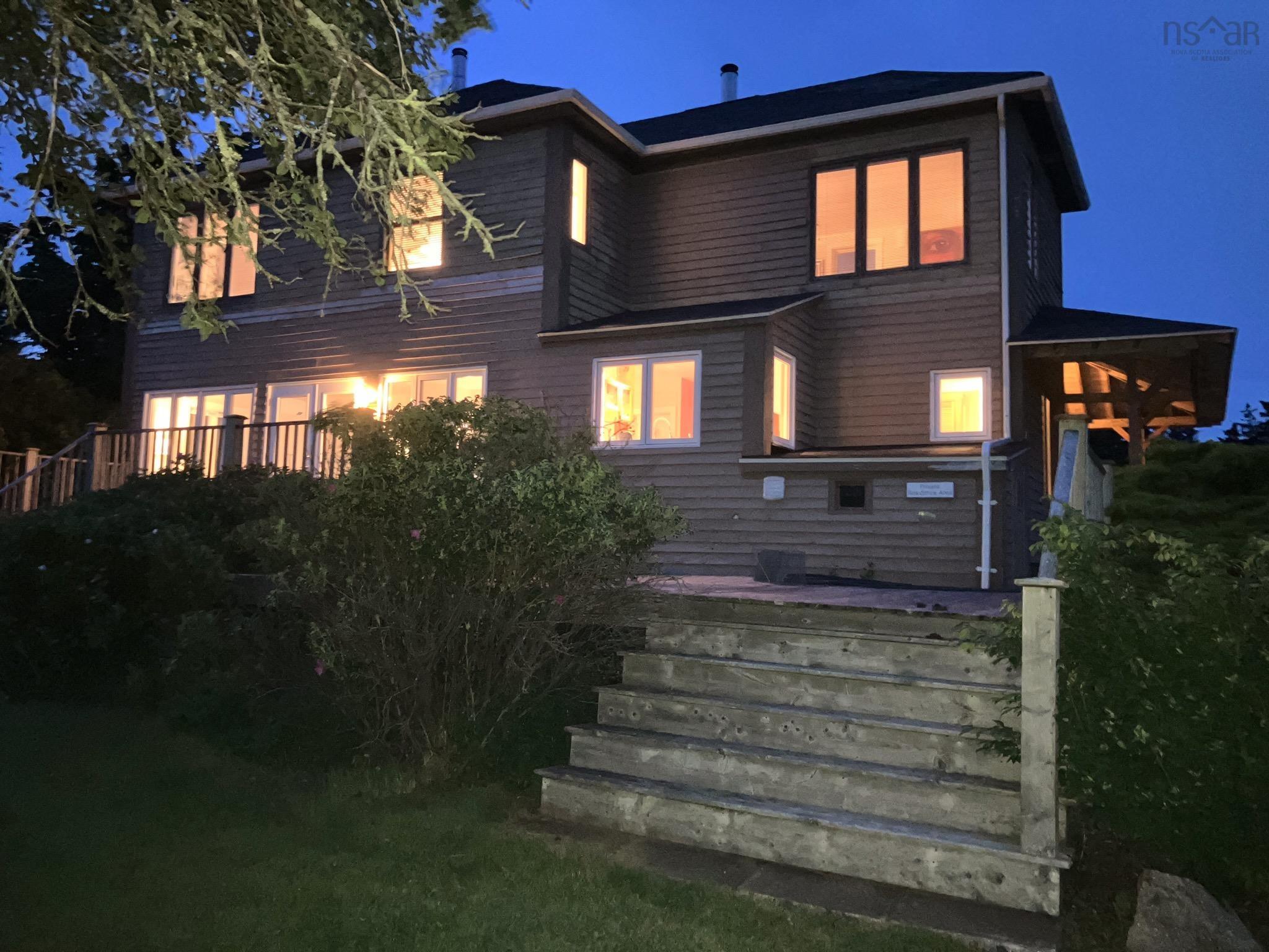 $630,000.00: 903 FELTZEN SOUTH Road, Feltzen South