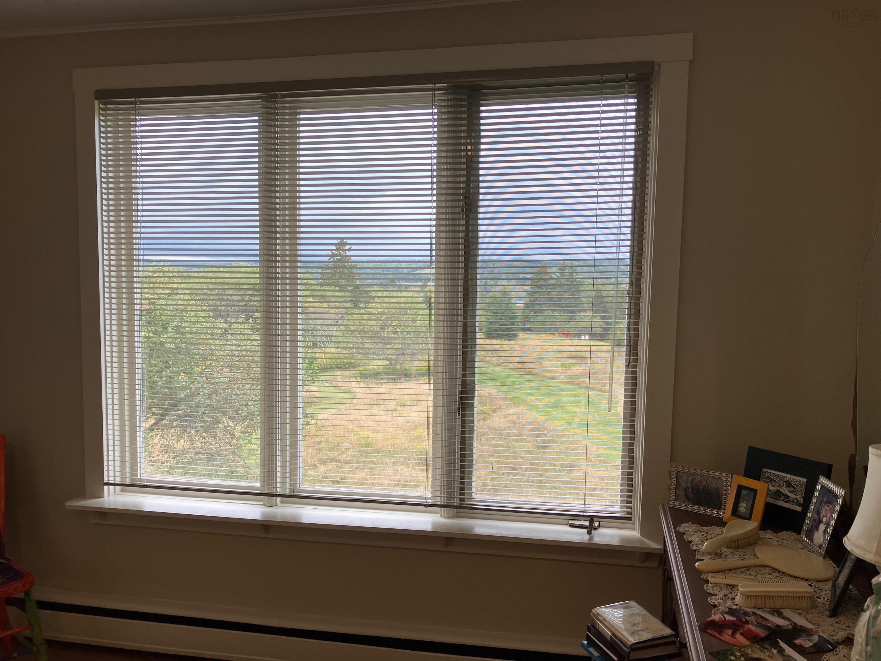 $630,000.00: 903 FELTZEN SOUTH Road, Feltzen South