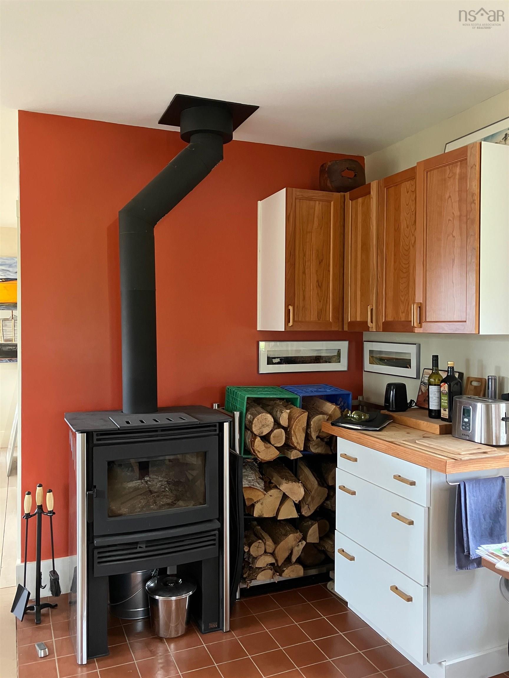 $630,000.00: 903 FELTZEN SOUTH Road, Feltzen South