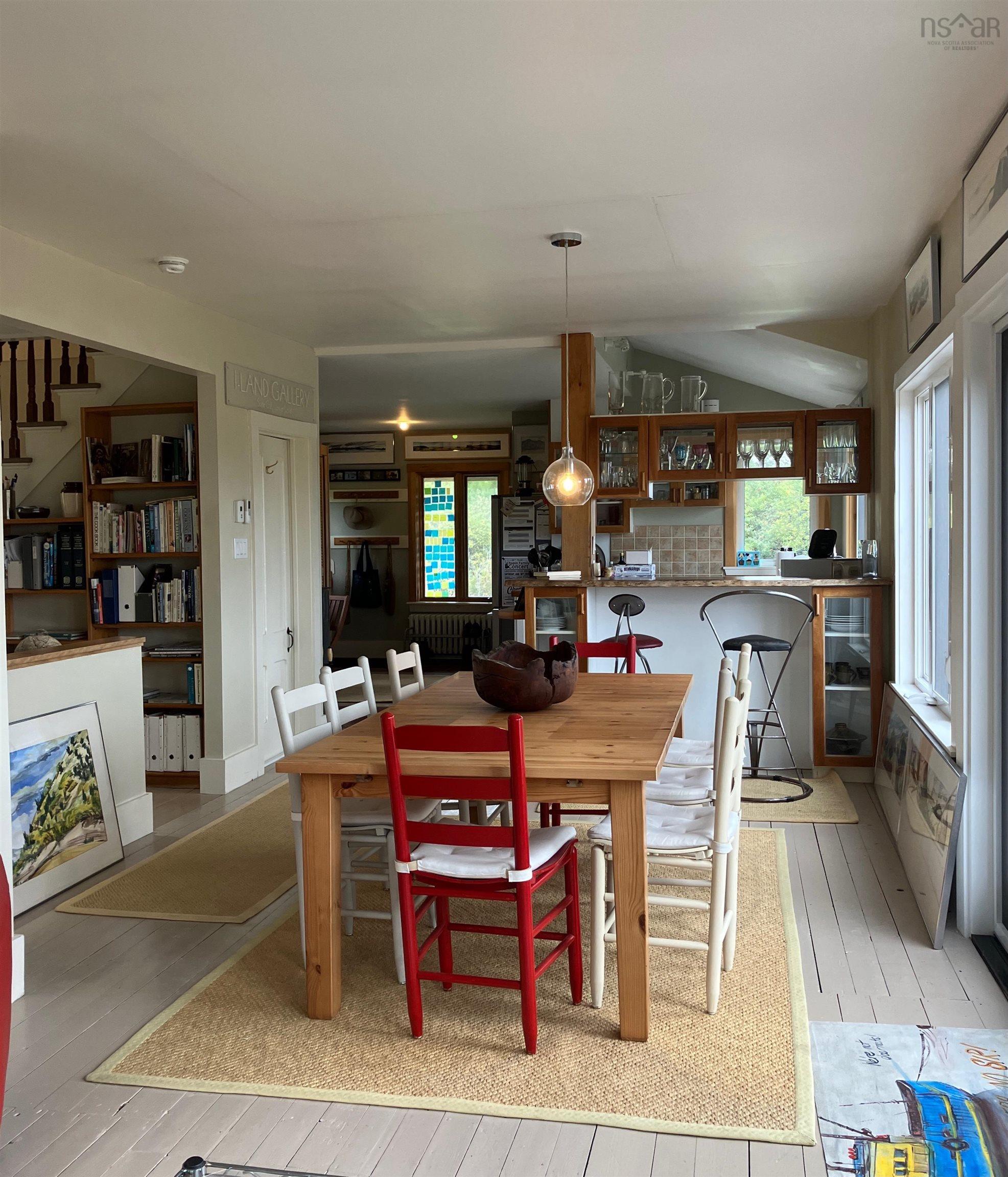 $630,000.00: 903 FELTZEN SOUTH Road, Feltzen South