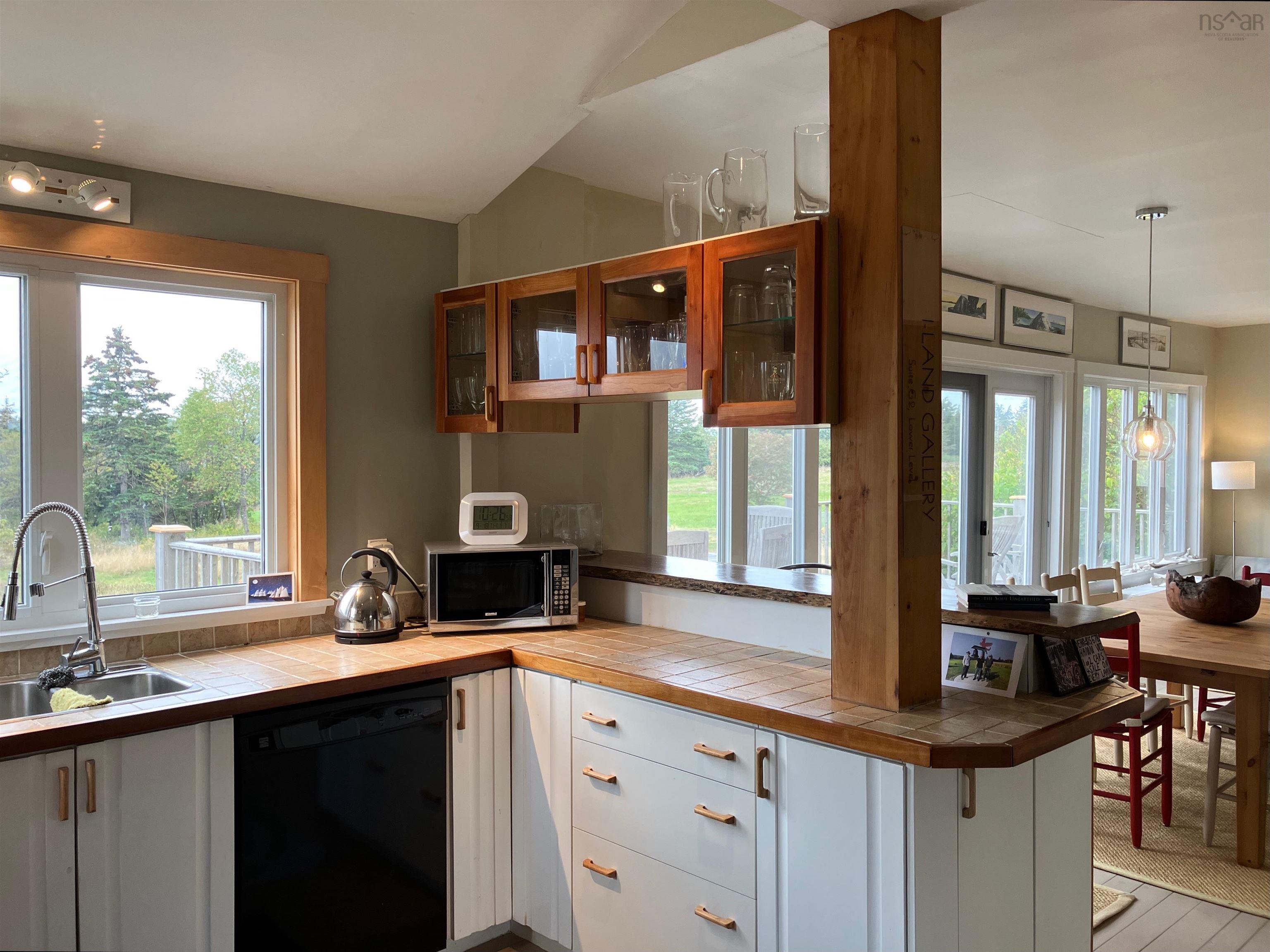 $630,000.00: 903 FELTZEN SOUTH Road, Feltzen South