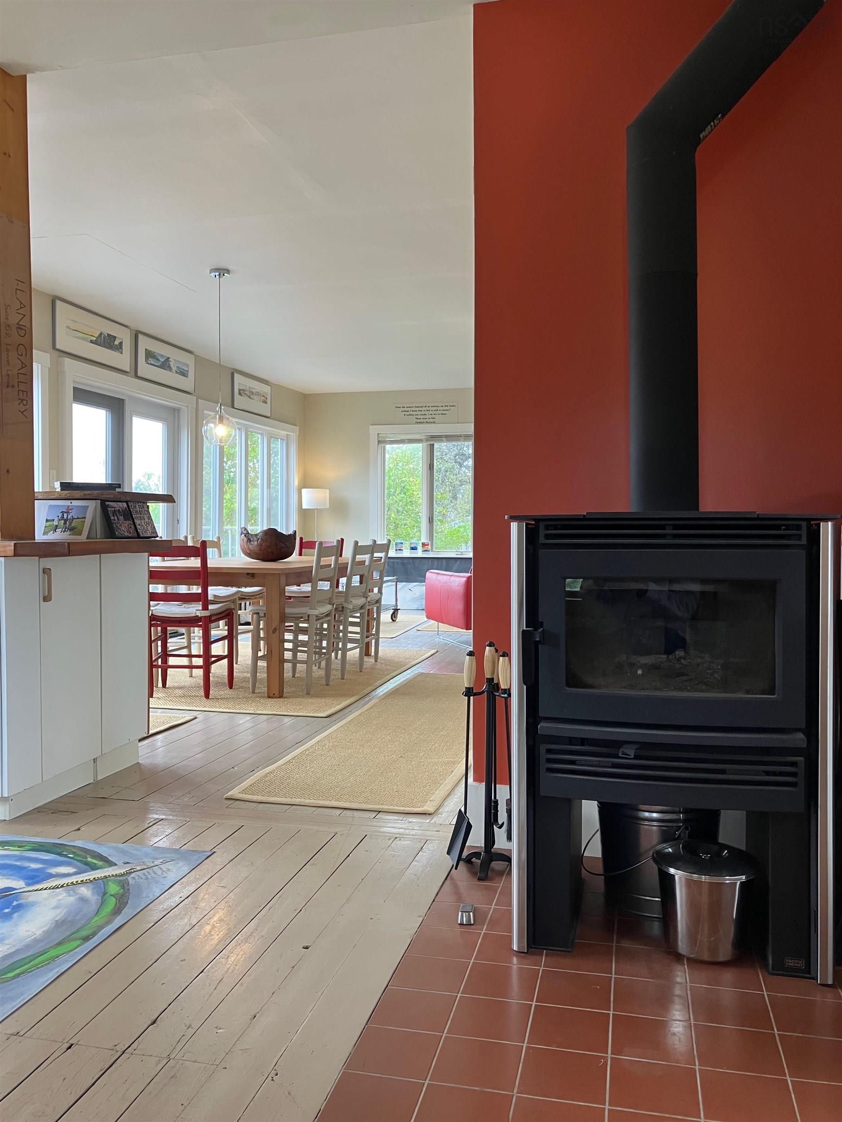 $630,000.00: 903 FELTZEN SOUTH Road, Feltzen South