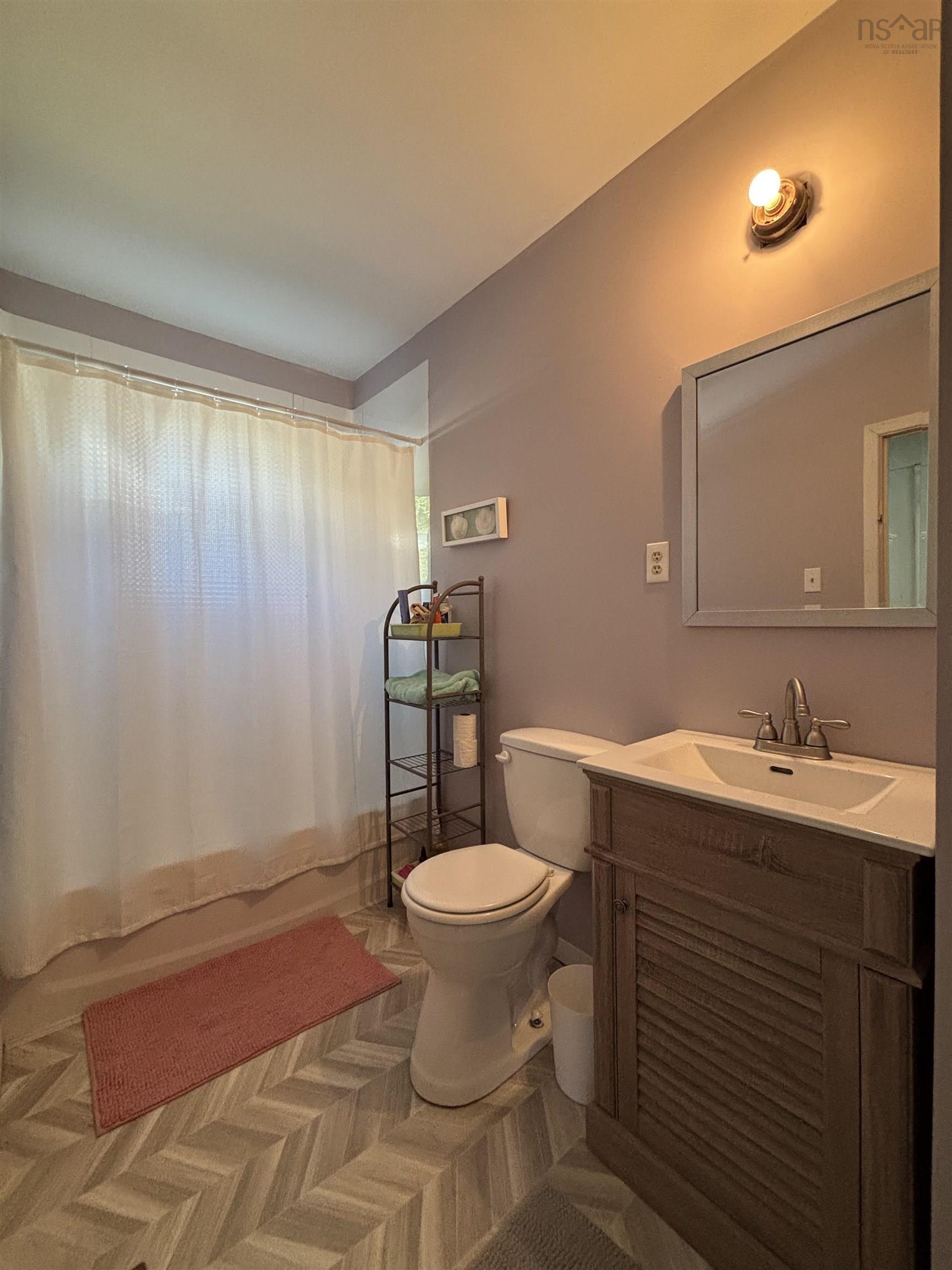 $194,000.00: 18 Central Port Mouton Road, Port Mouton