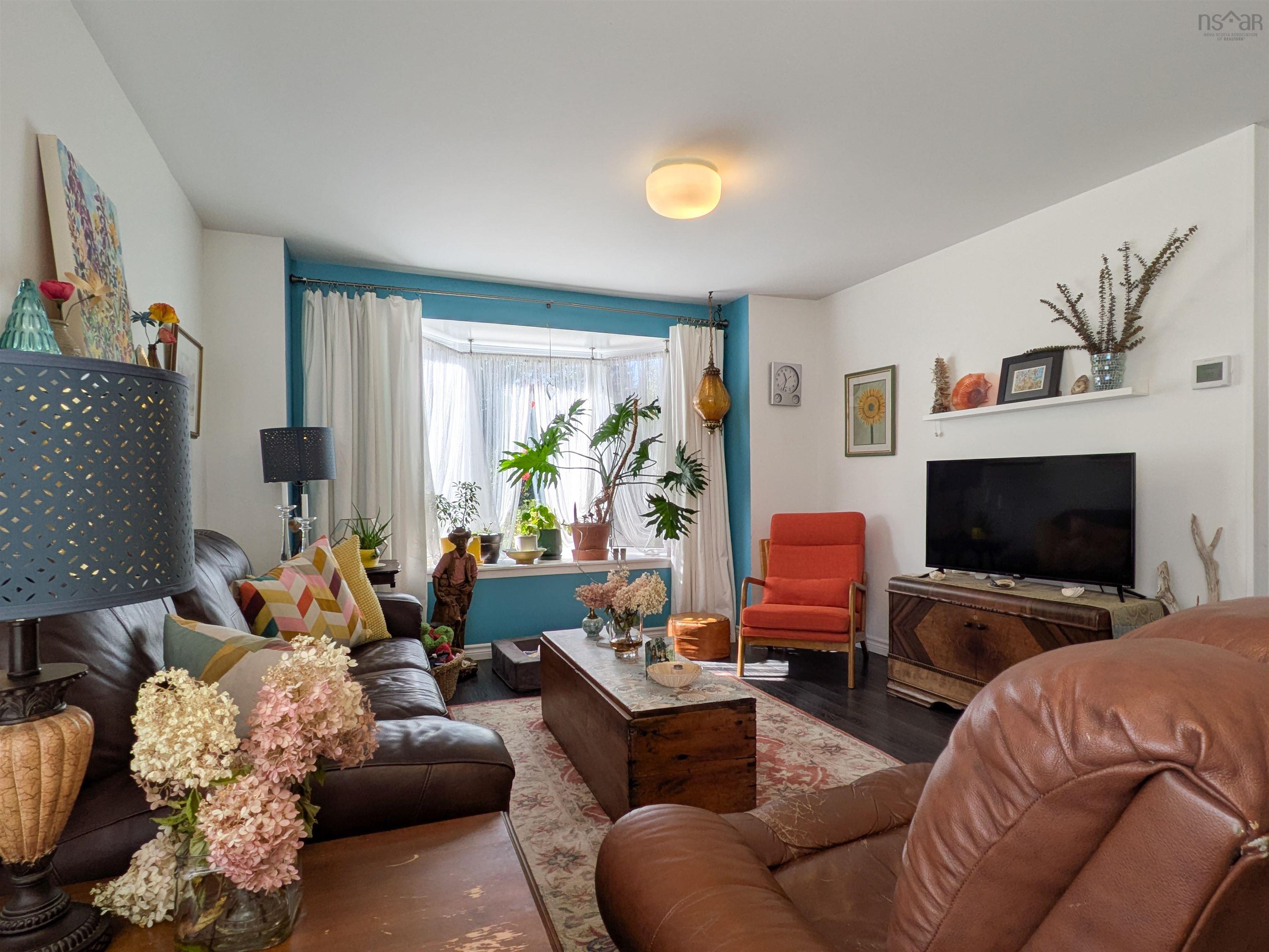 $199,000.00: 544 South Broadway Avenue, Cornwallis Park