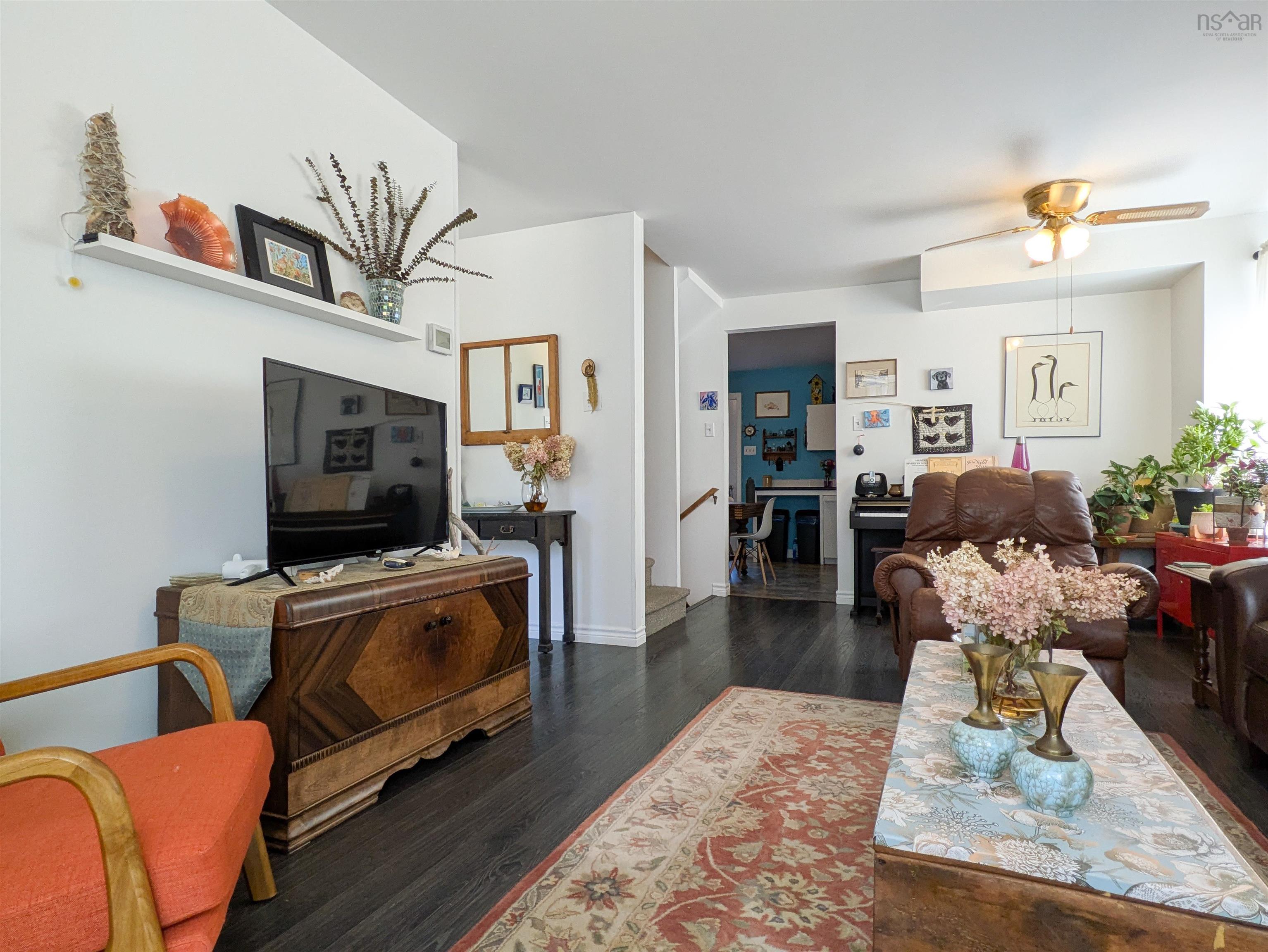 $199,000.00: 544 South Broadway Avenue, Cornwallis Park