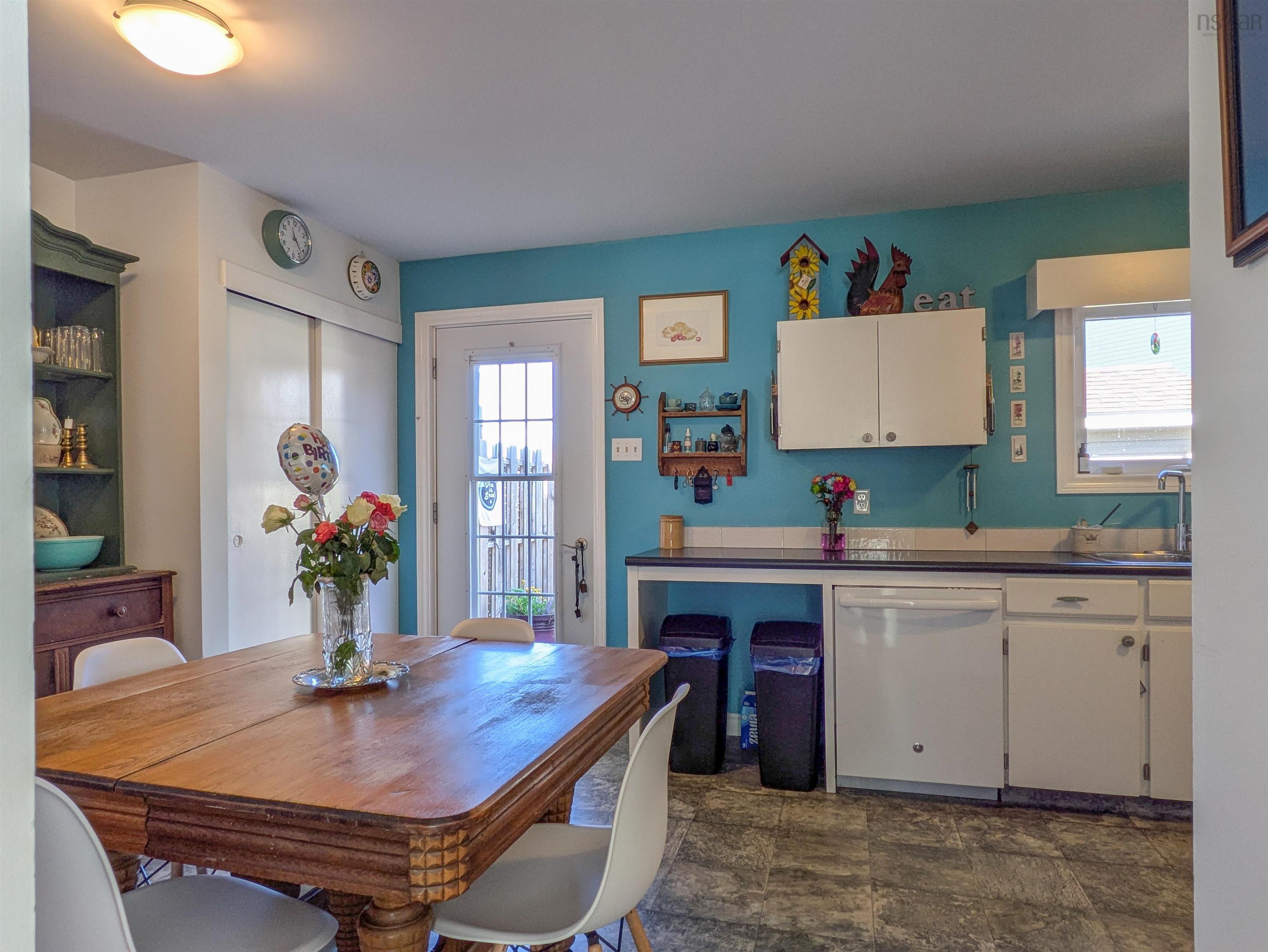 $199,000.00: 544 South Broadway Avenue, Cornwallis Park