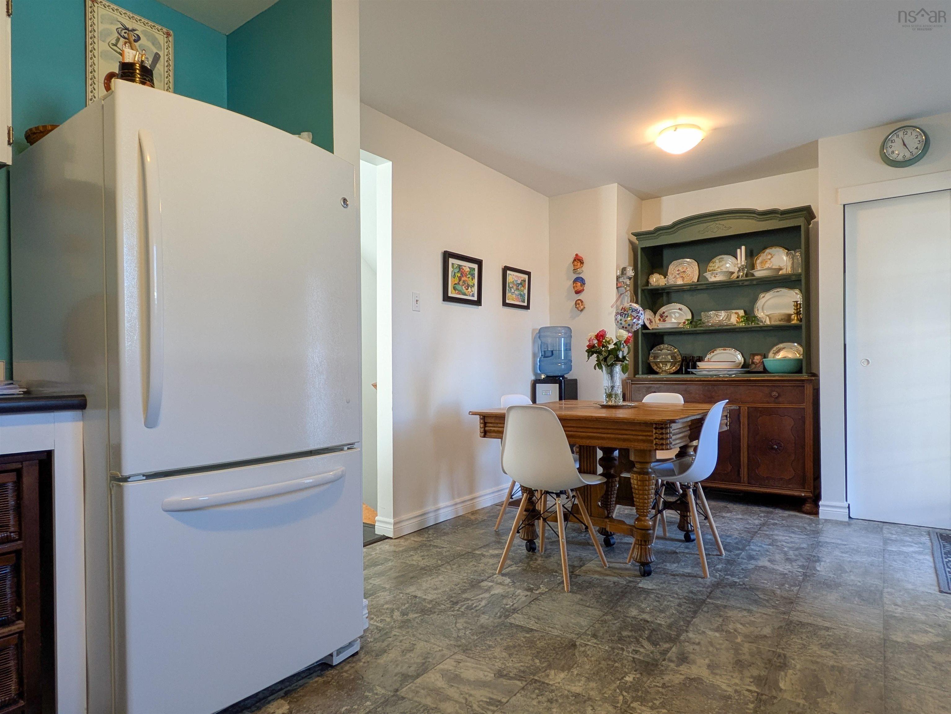 $199,000.00: 544 South Broadway Avenue, Cornwallis Park