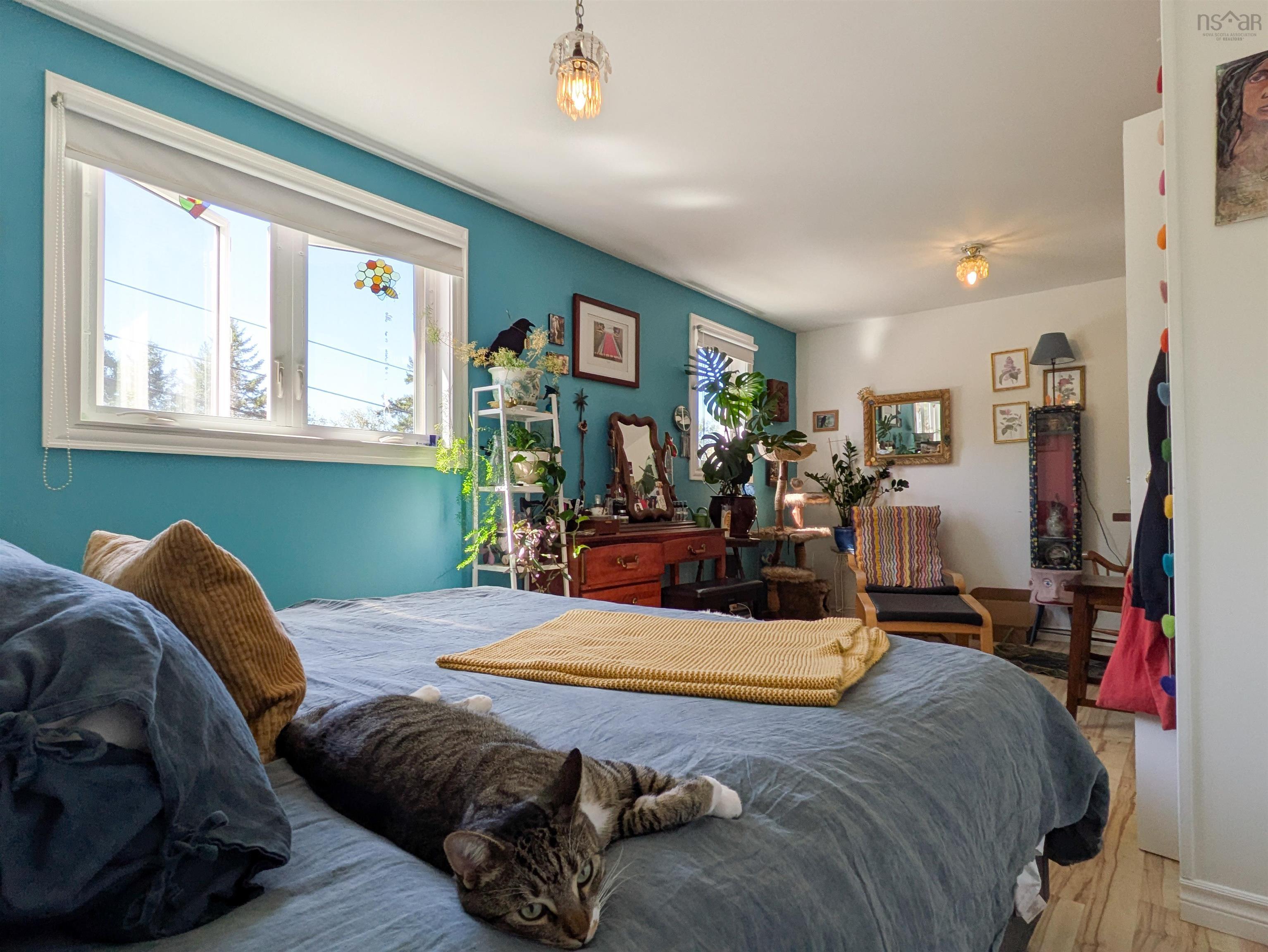 $199,000.00: 544 South Broadway Avenue, Cornwallis Park