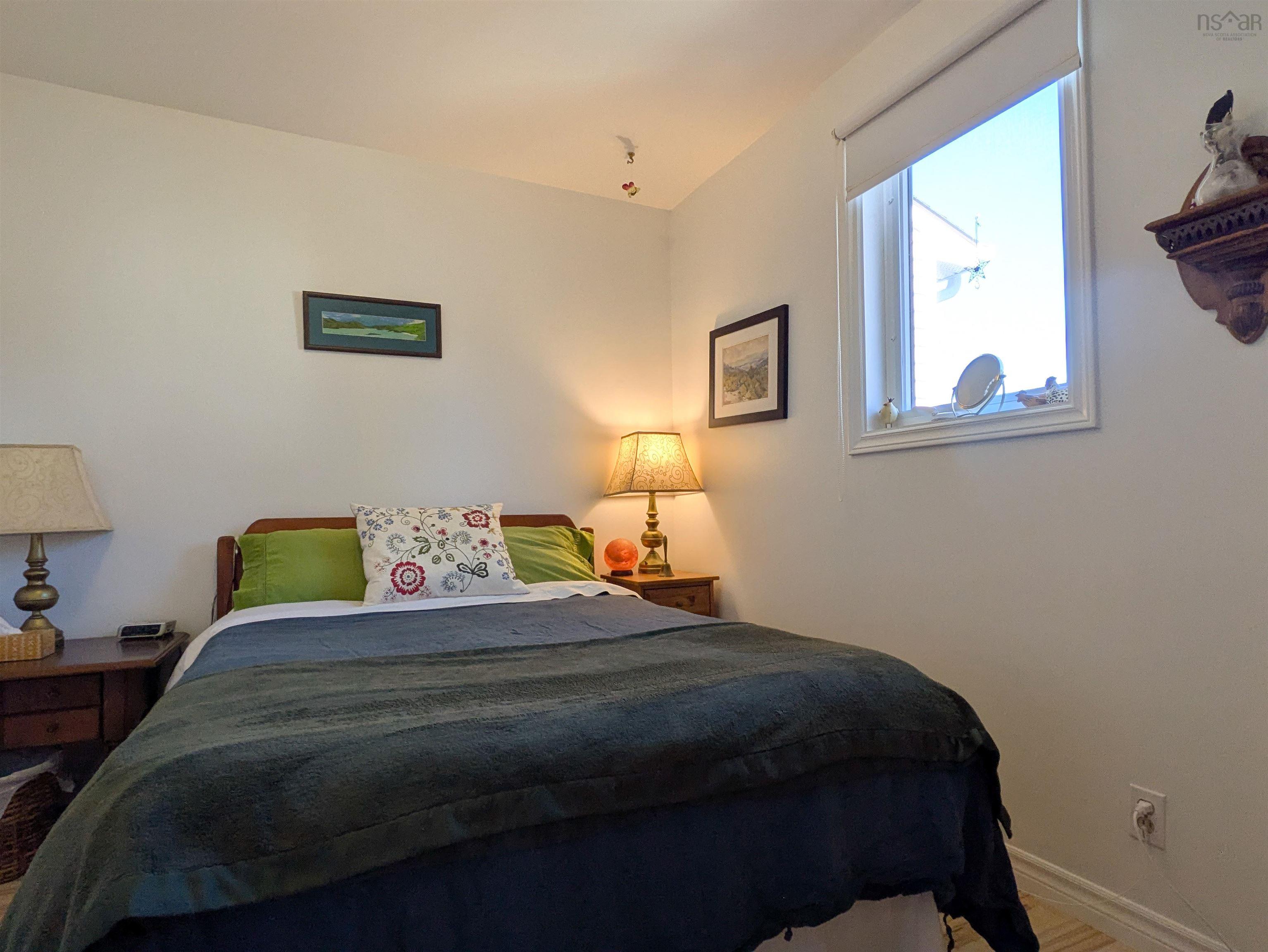 $199,000.00: 544 South Broadway Avenue, Cornwallis Park