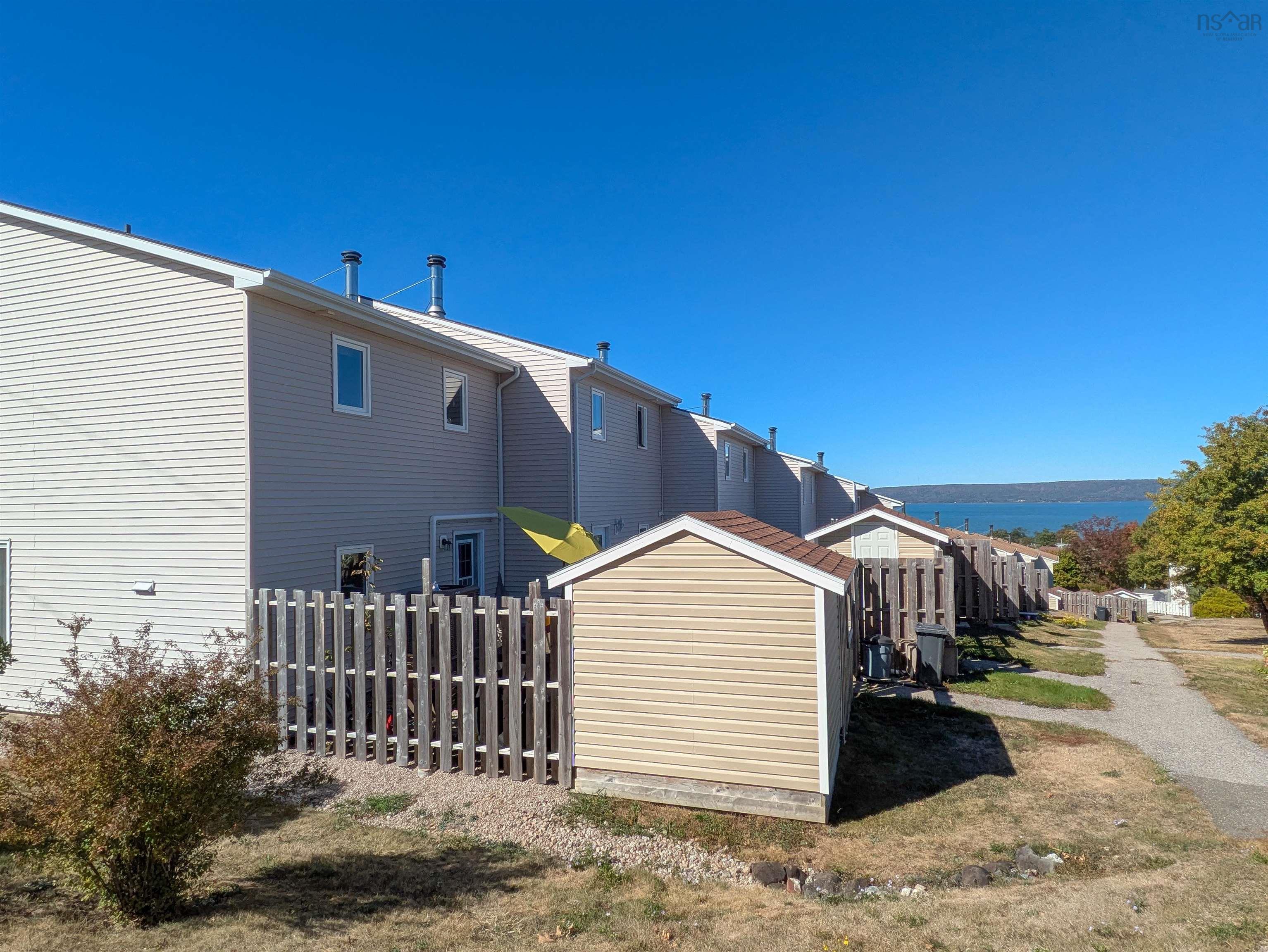 $199,000.00: 544 South Broadway Avenue, Cornwallis Park