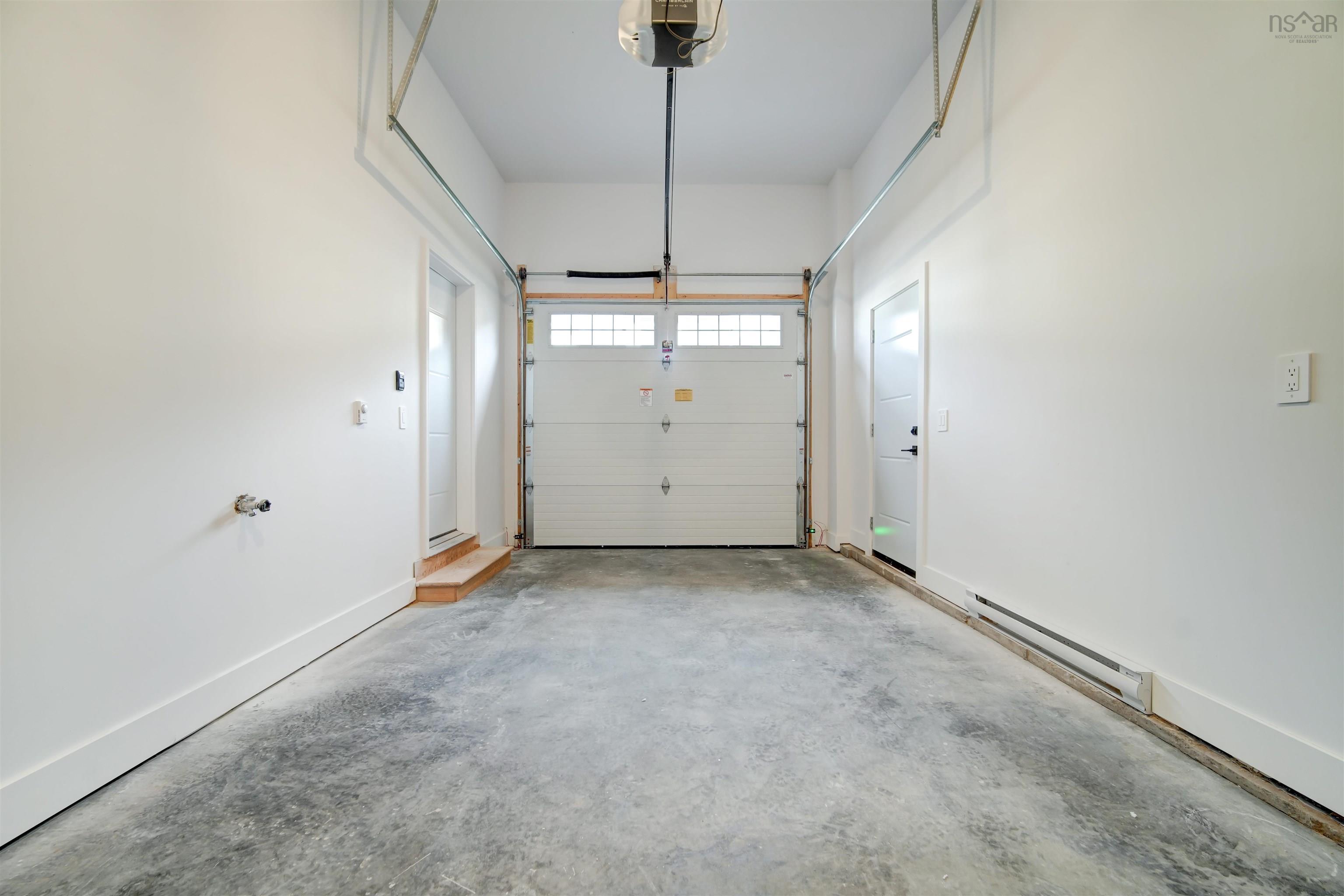 $699,900.00: PC32 69 Pearlgarden Close, Dartmouth