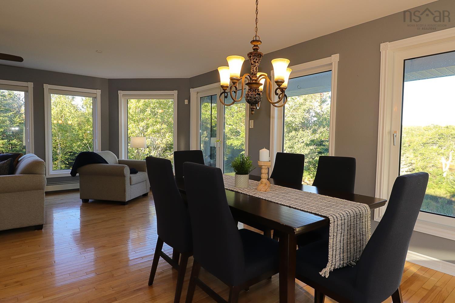 $999,000.00: 80 Stoney Beach Road, Whites Lake