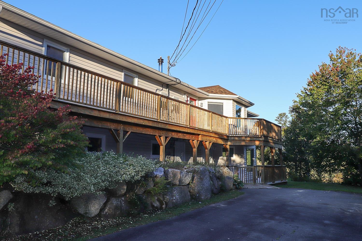 $999,000.00: 80 Stoney Beach Road, Whites Lake