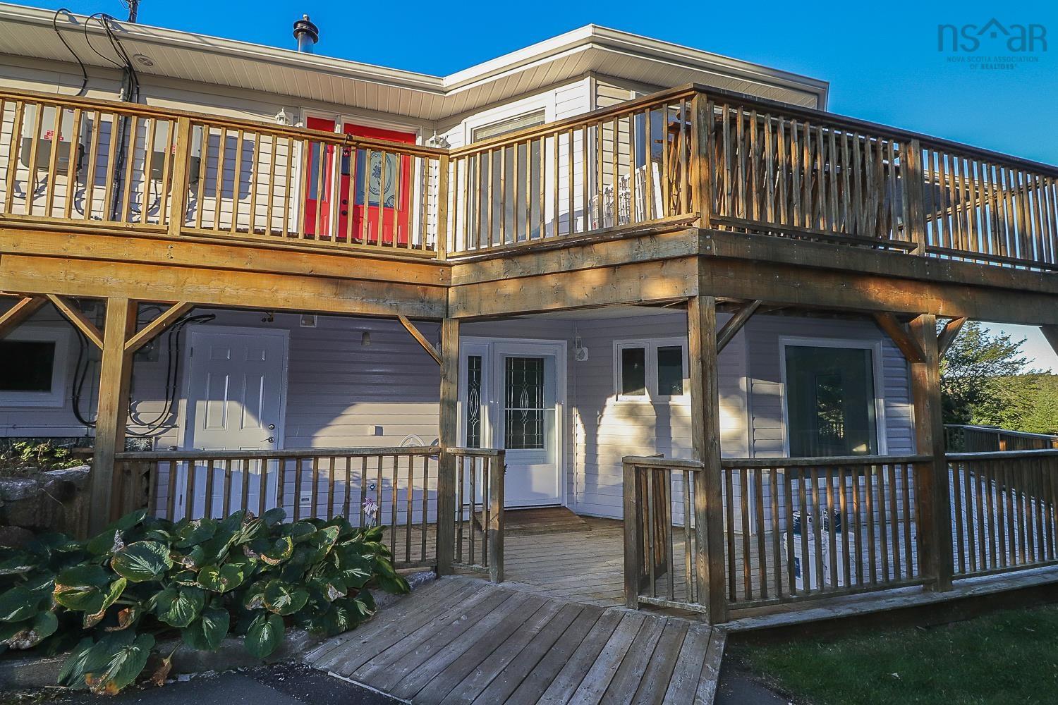 $999,000.00: 80 Stoney Beach Road, Whites Lake