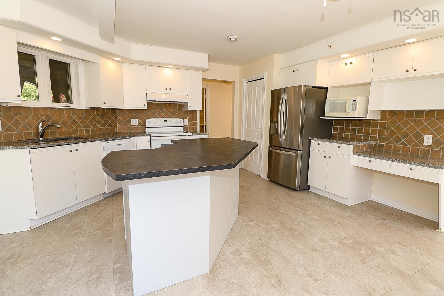 $999,000.00: 80 Stoney Beach Road, Whites Lake