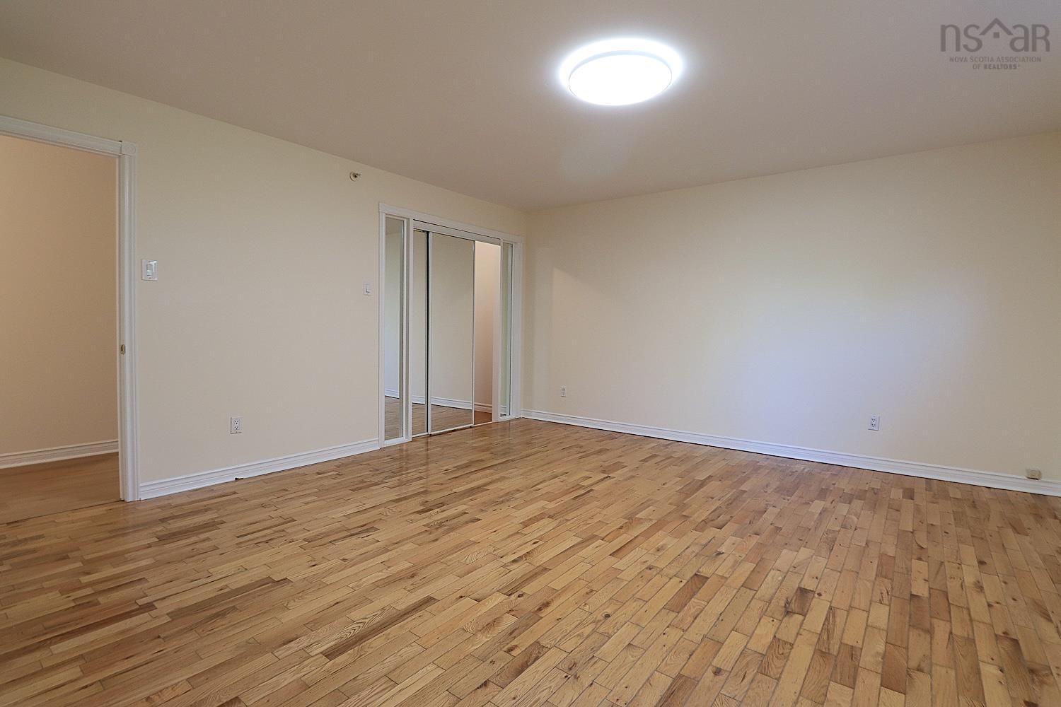 $999,000.00: 80 Stoney Beach Road, Whites Lake