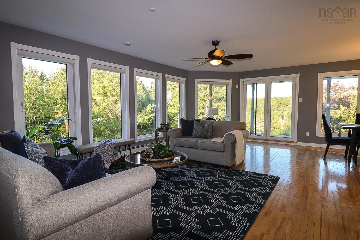 $999,000.00: 80 Stoney Beach Road, Whites Lake