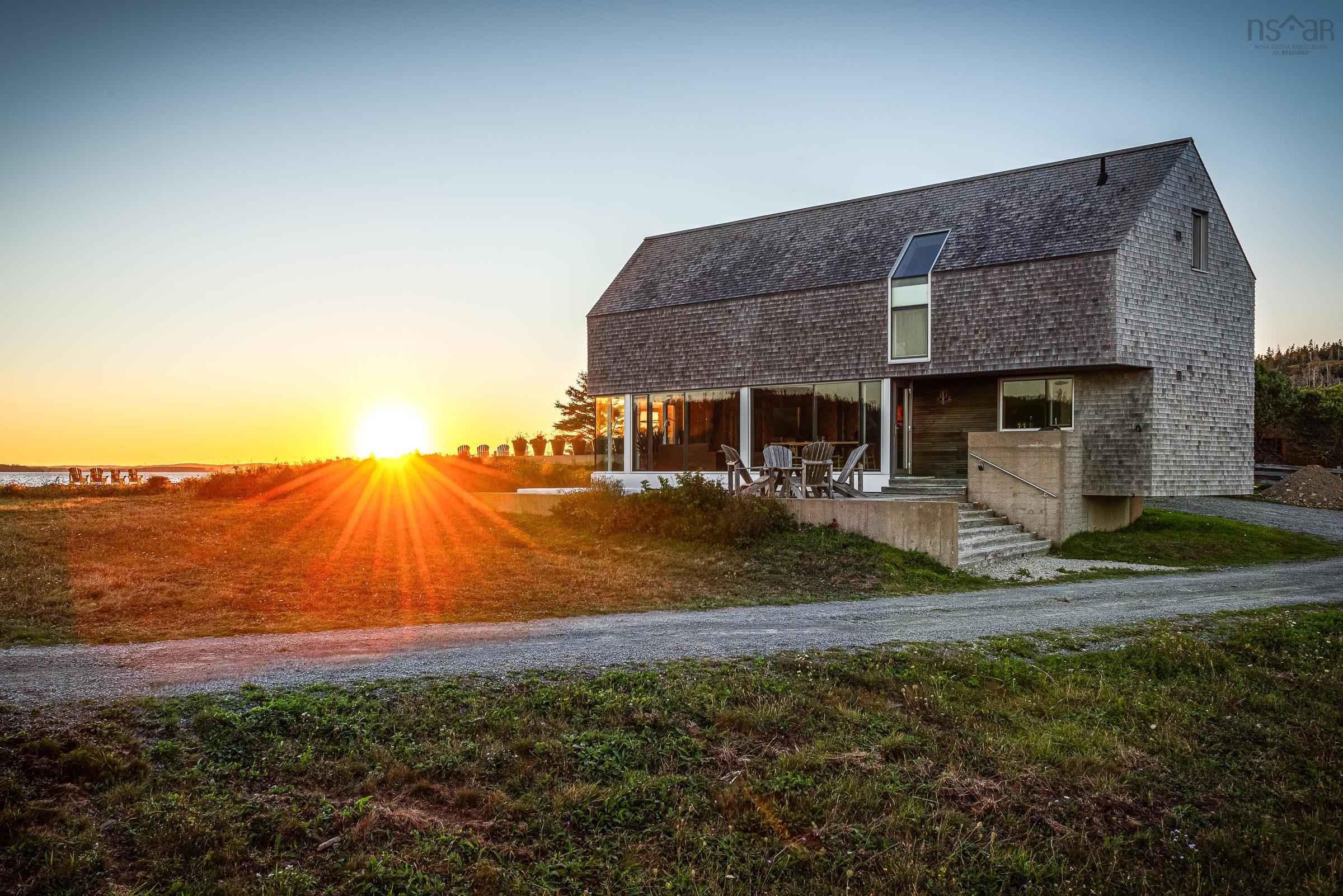 $1,275,000.00: 120 Net Yard Lane, Upper Kingsburg