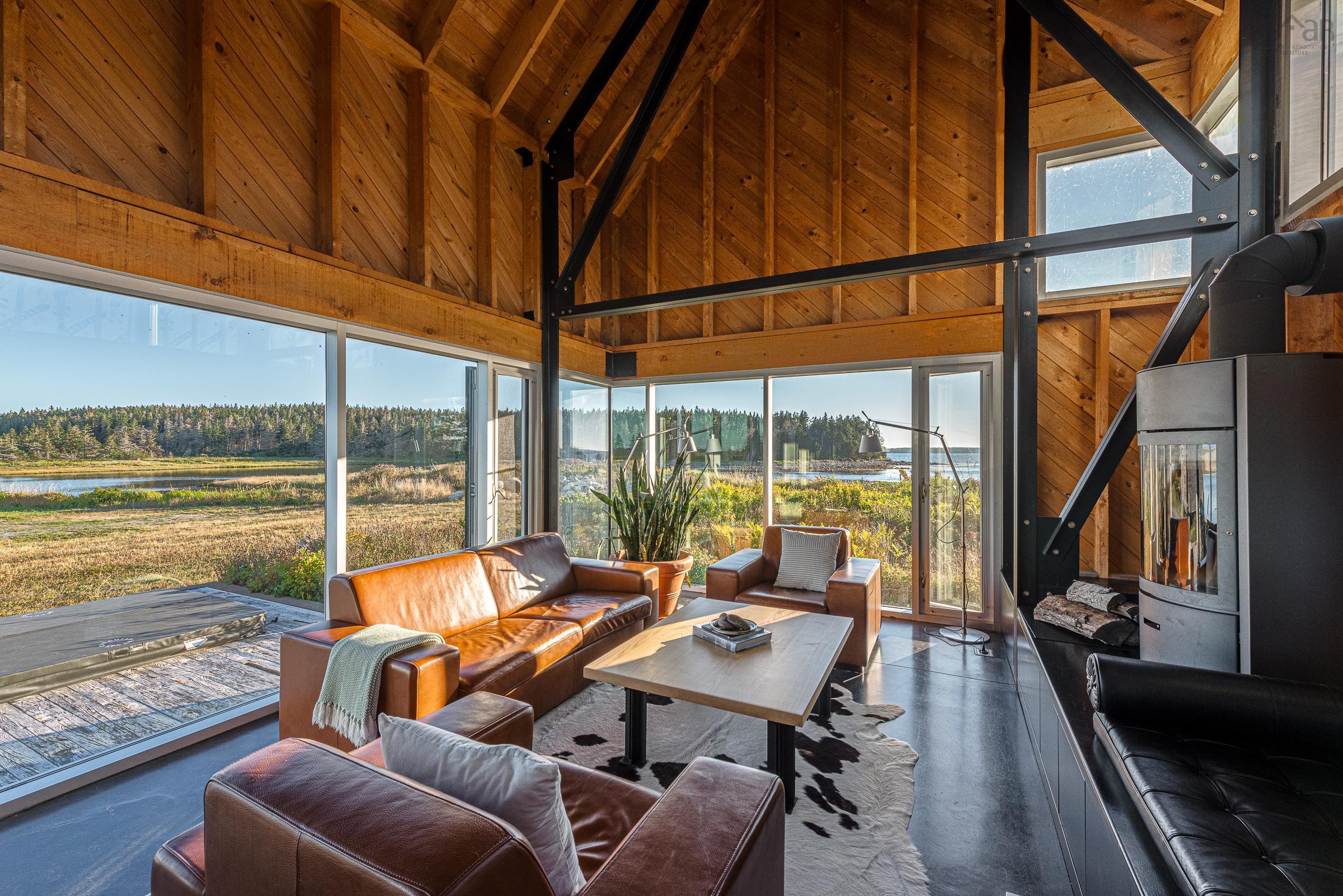 $1,275,000.00: 120 Net Yard Lane, Upper Kingsburg