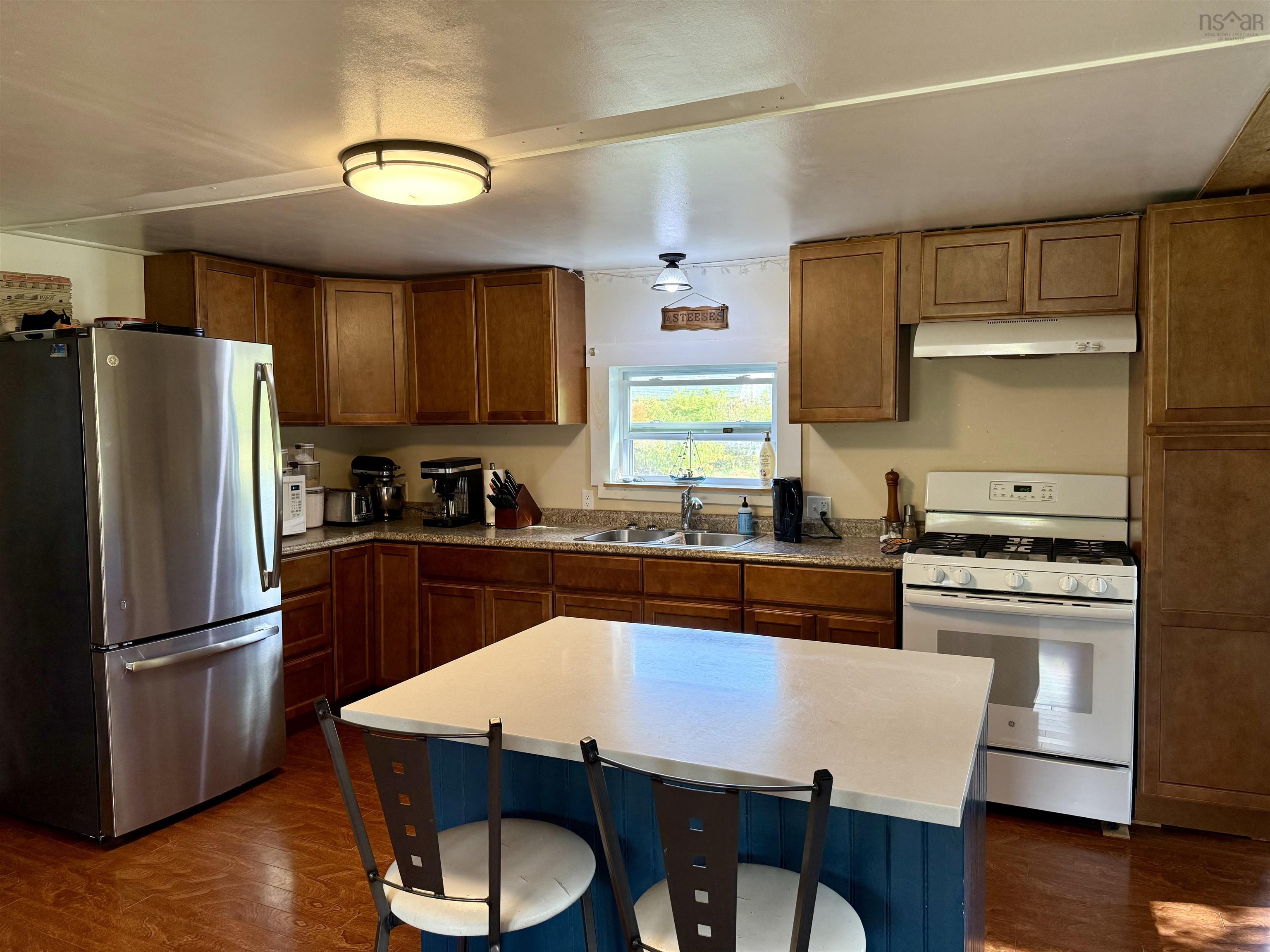 $399,000.00: 5100 Sandy Point Road, Jordan Ferry