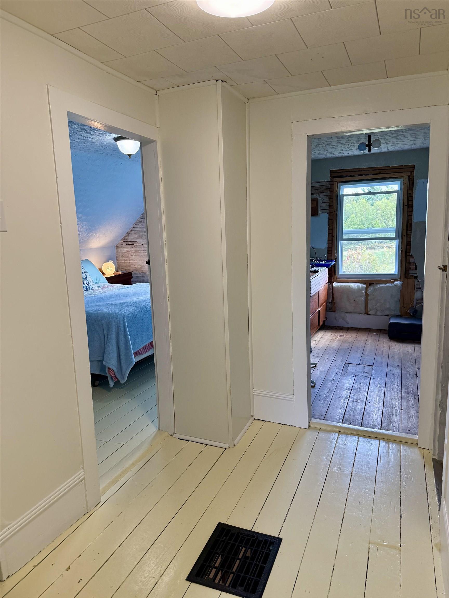 $399,000.00: 5100 Sandy Point Road, Jordan Ferry