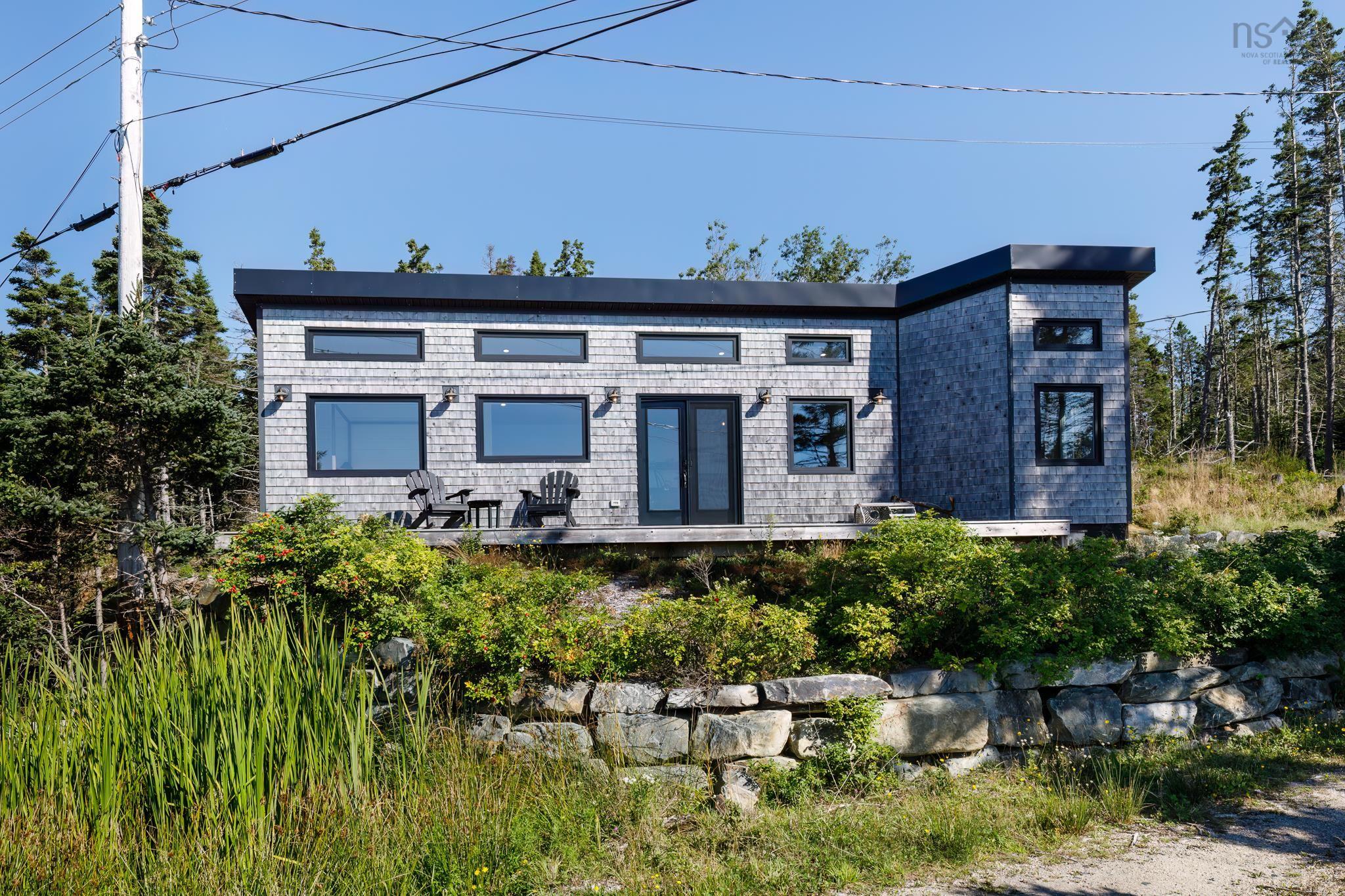 $598,500.00: 405 & 407 New Harbour Road, New Harbour