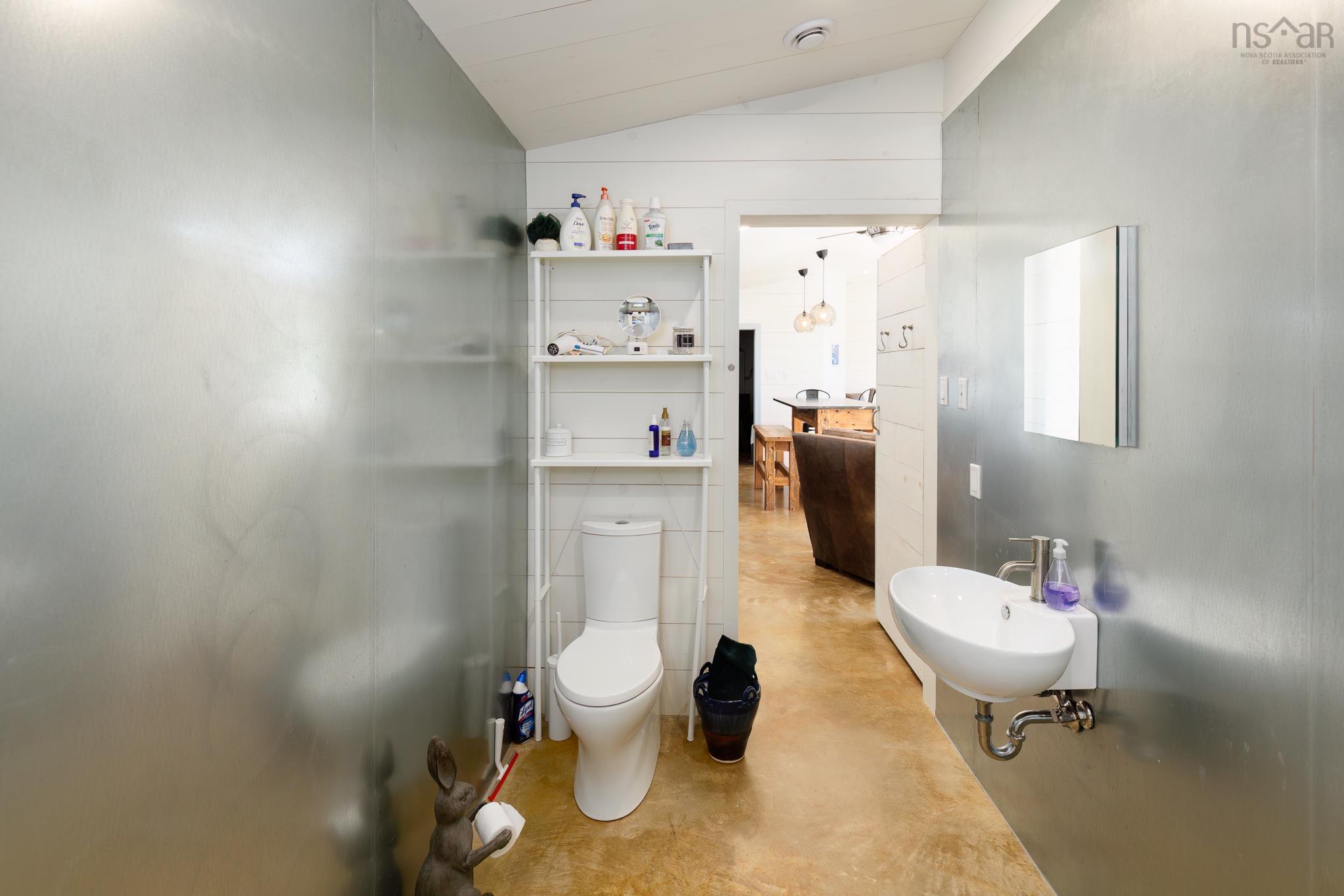 $598,500.00: 405 & 407 New Harbour Road, New Harbour