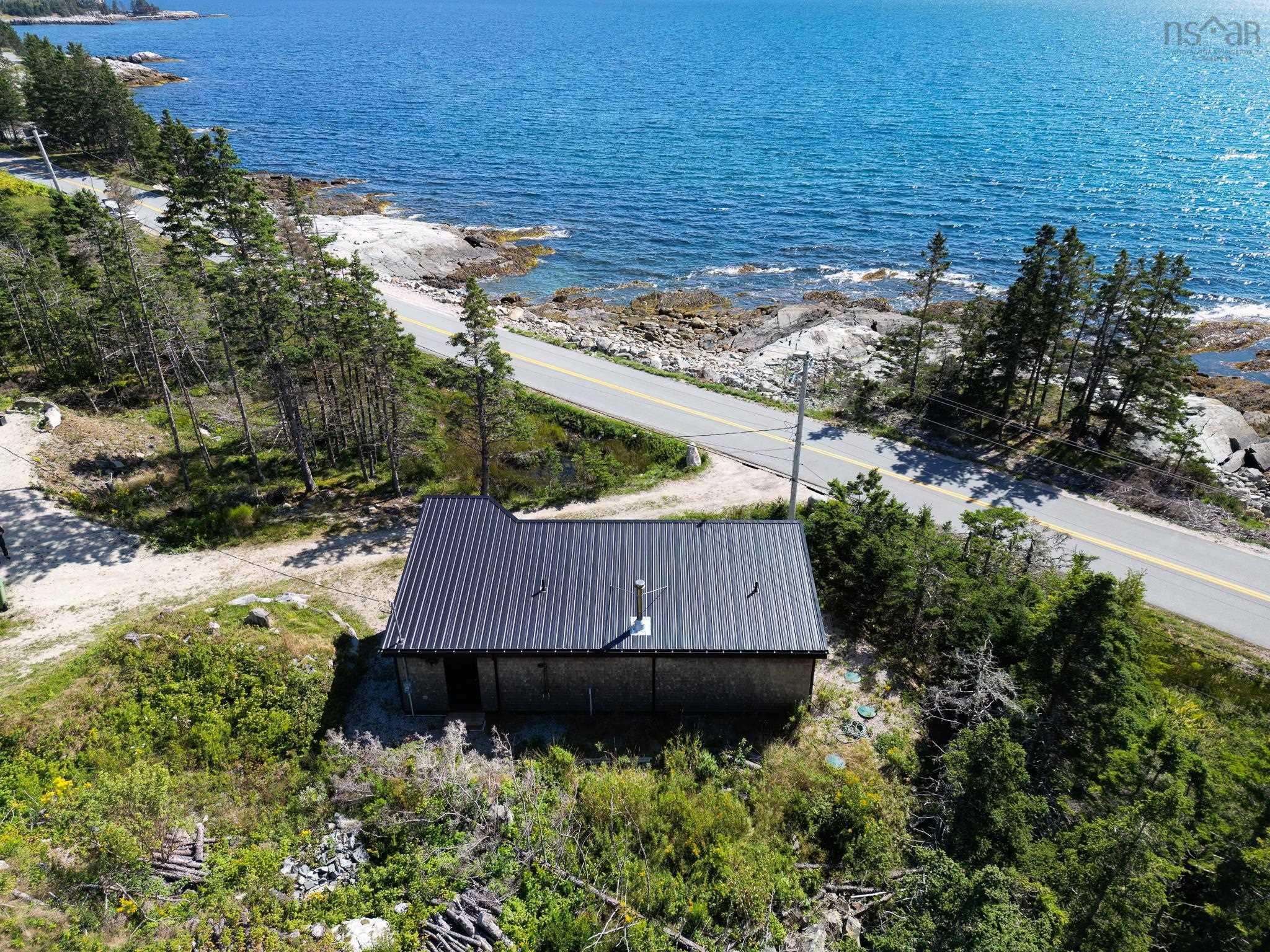 $598,500.00: 405 & 407 New Harbour Road, New Harbour