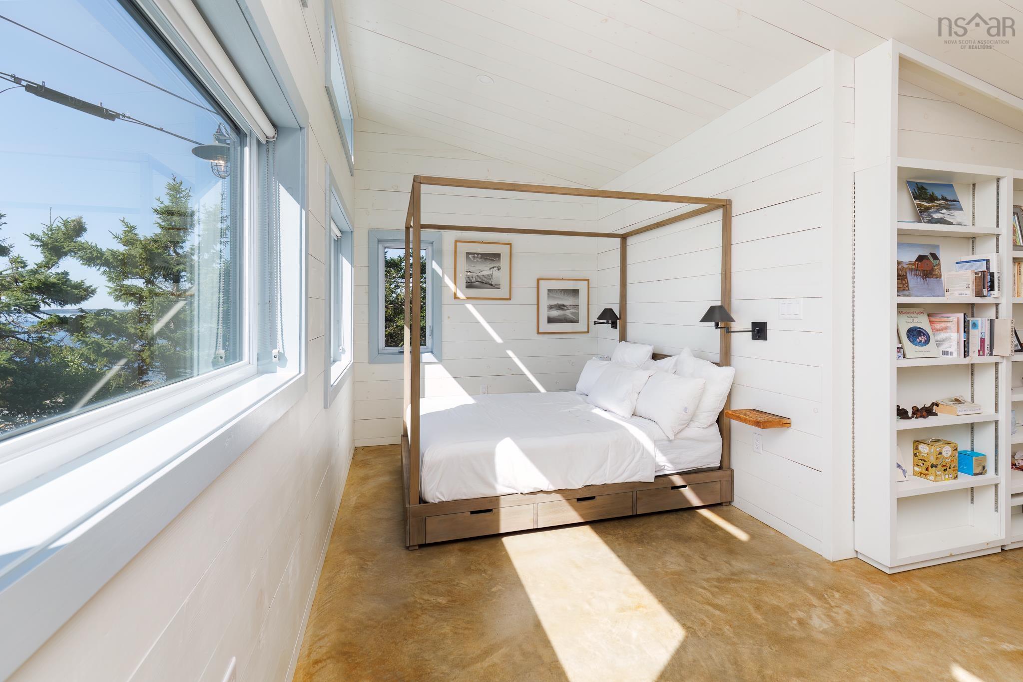 $598,500.00: 405 & 407 New Harbour Road, New Harbour