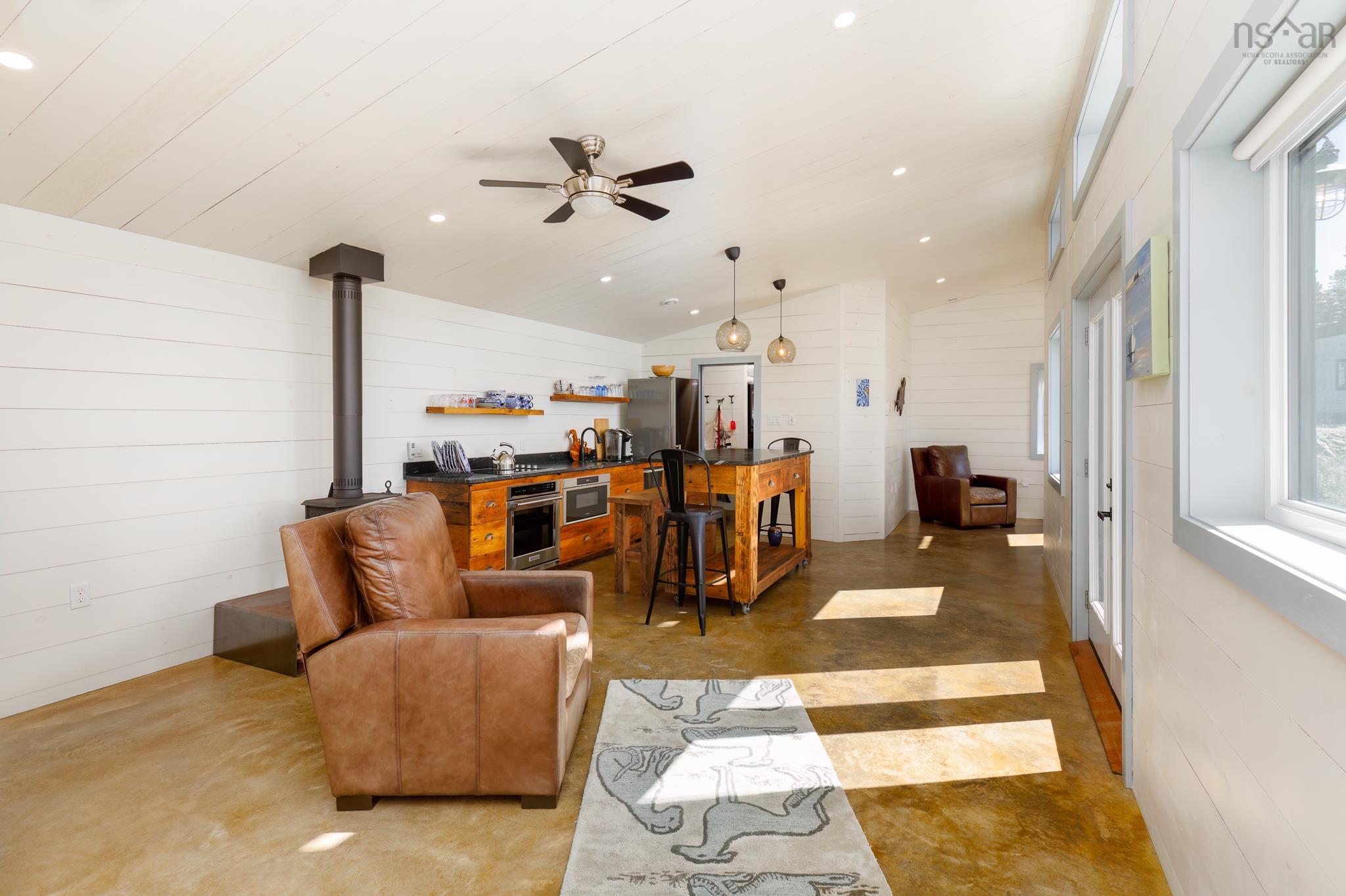 $598,500.00: 405 & 407 New Harbour Road, New Harbour