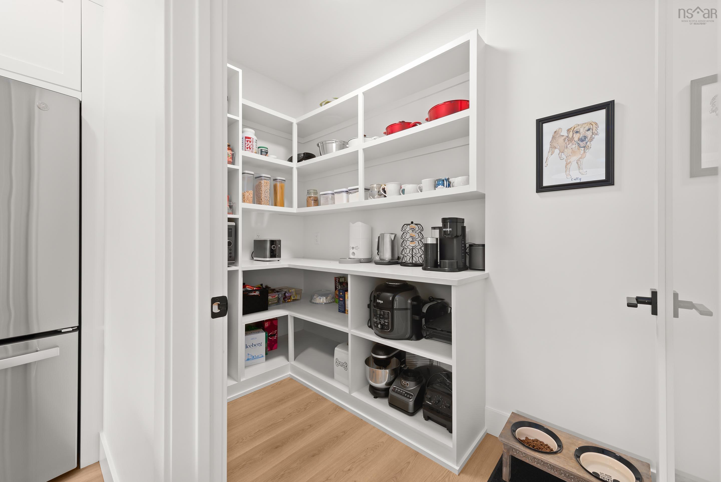 $1,079,900.00: 92 Double Lane, Oakfield