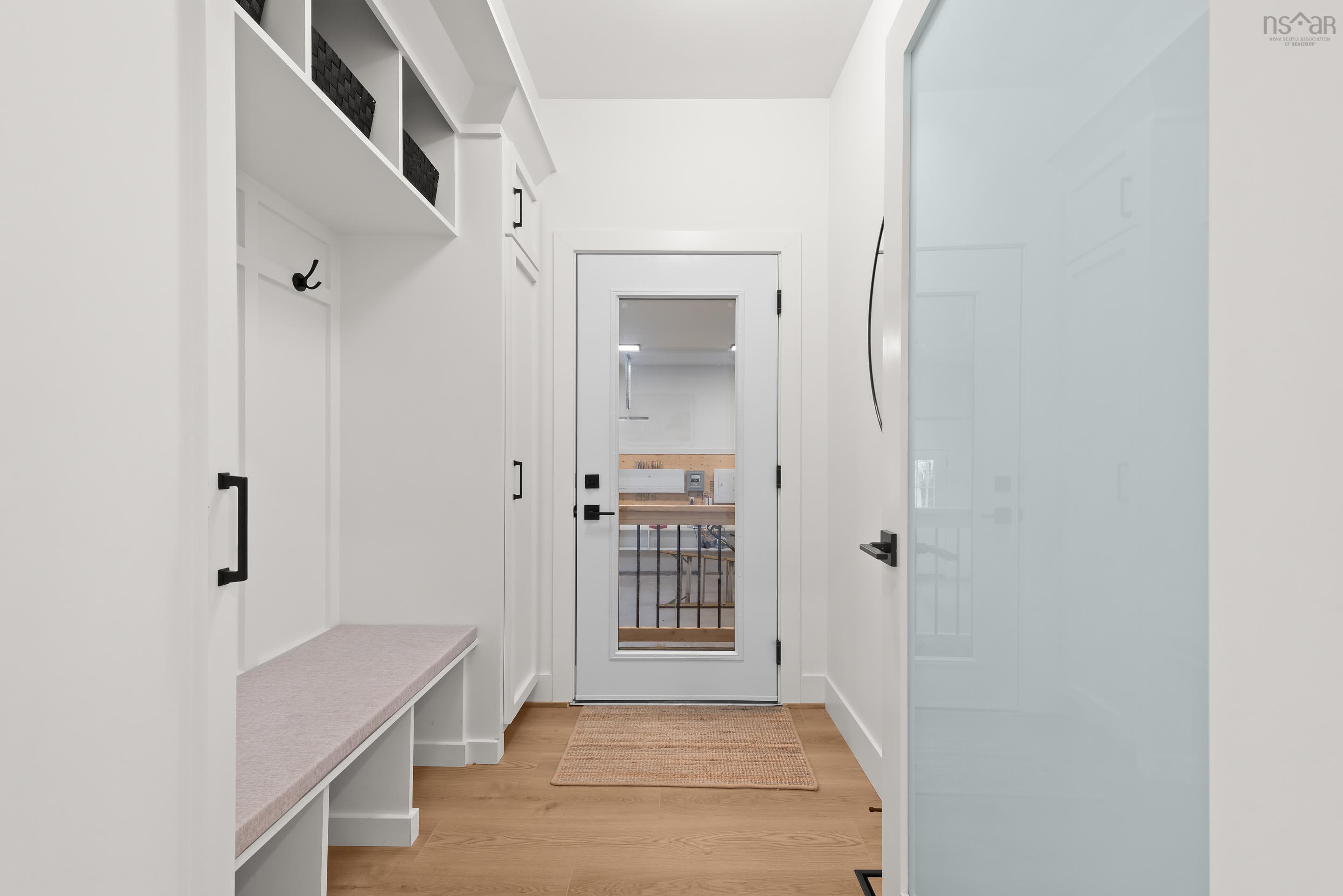 $1,079,900.00: 92 Double Lane, Oakfield