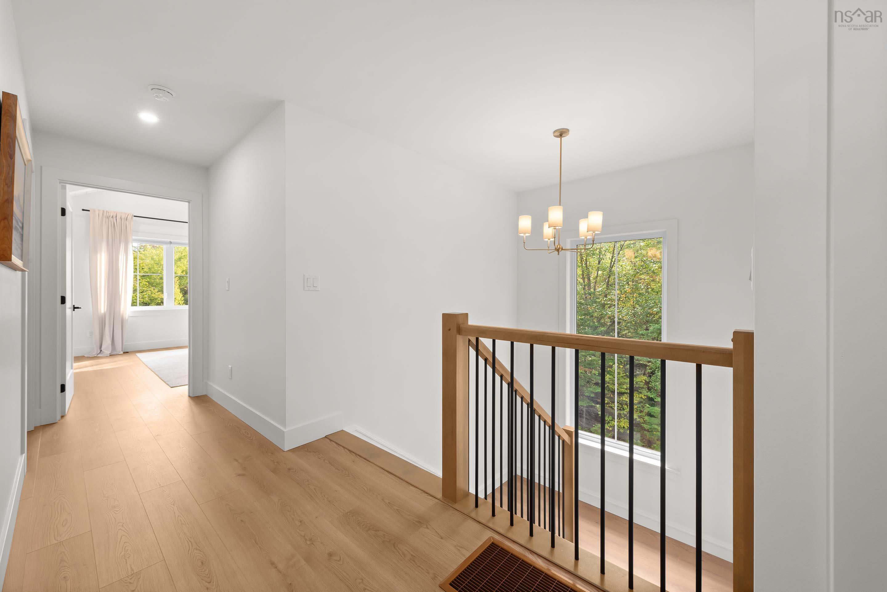 $1,079,900.00: 92 Double Lane, Oakfield