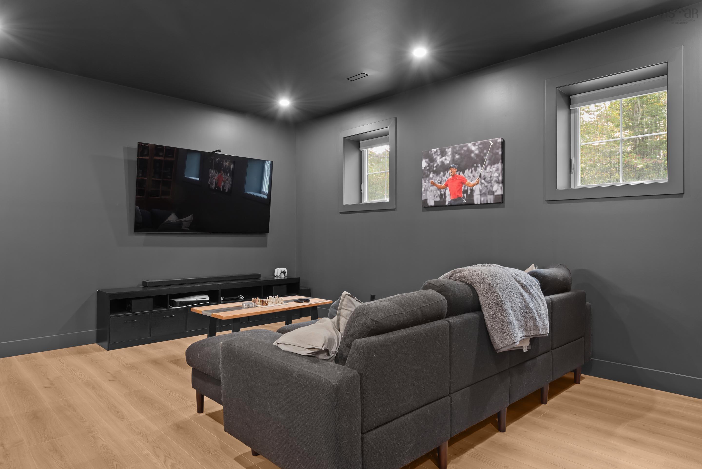 $1,079,900.00: 92 Double Lane, Oakfield