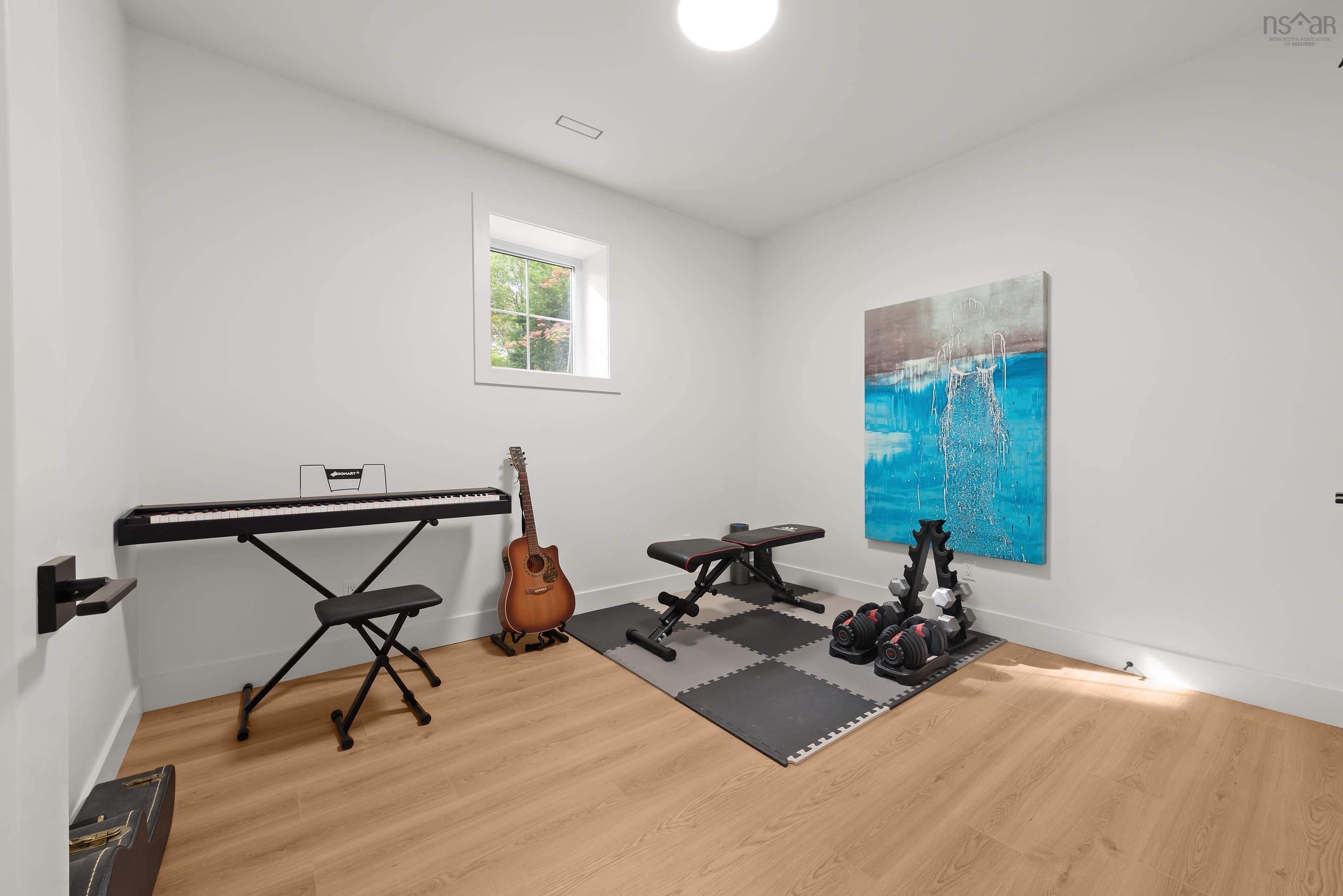 $1,079,900.00: 92 Double Lane, Oakfield