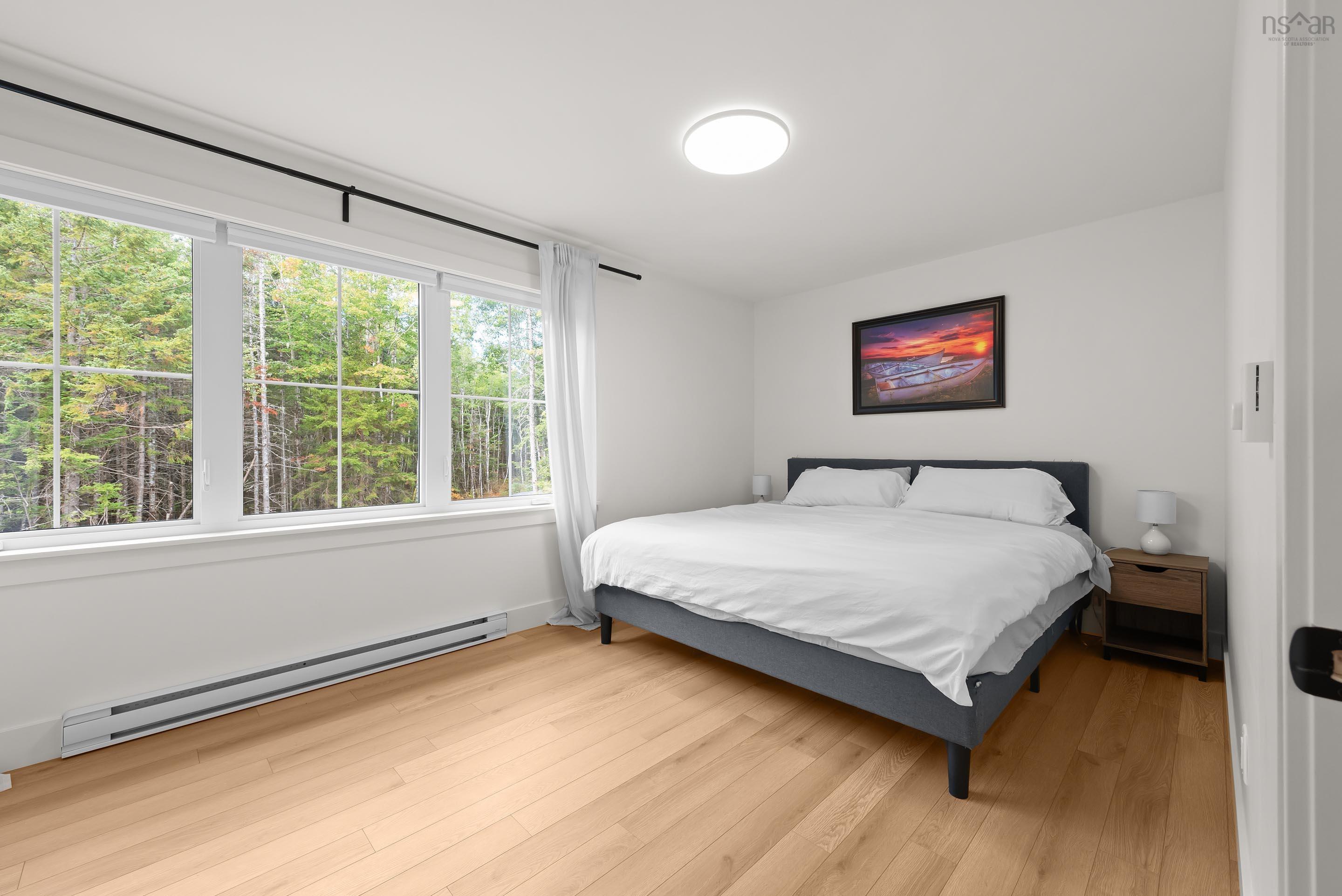 $1,079,900.00: 92 Double Lane, Oakfield